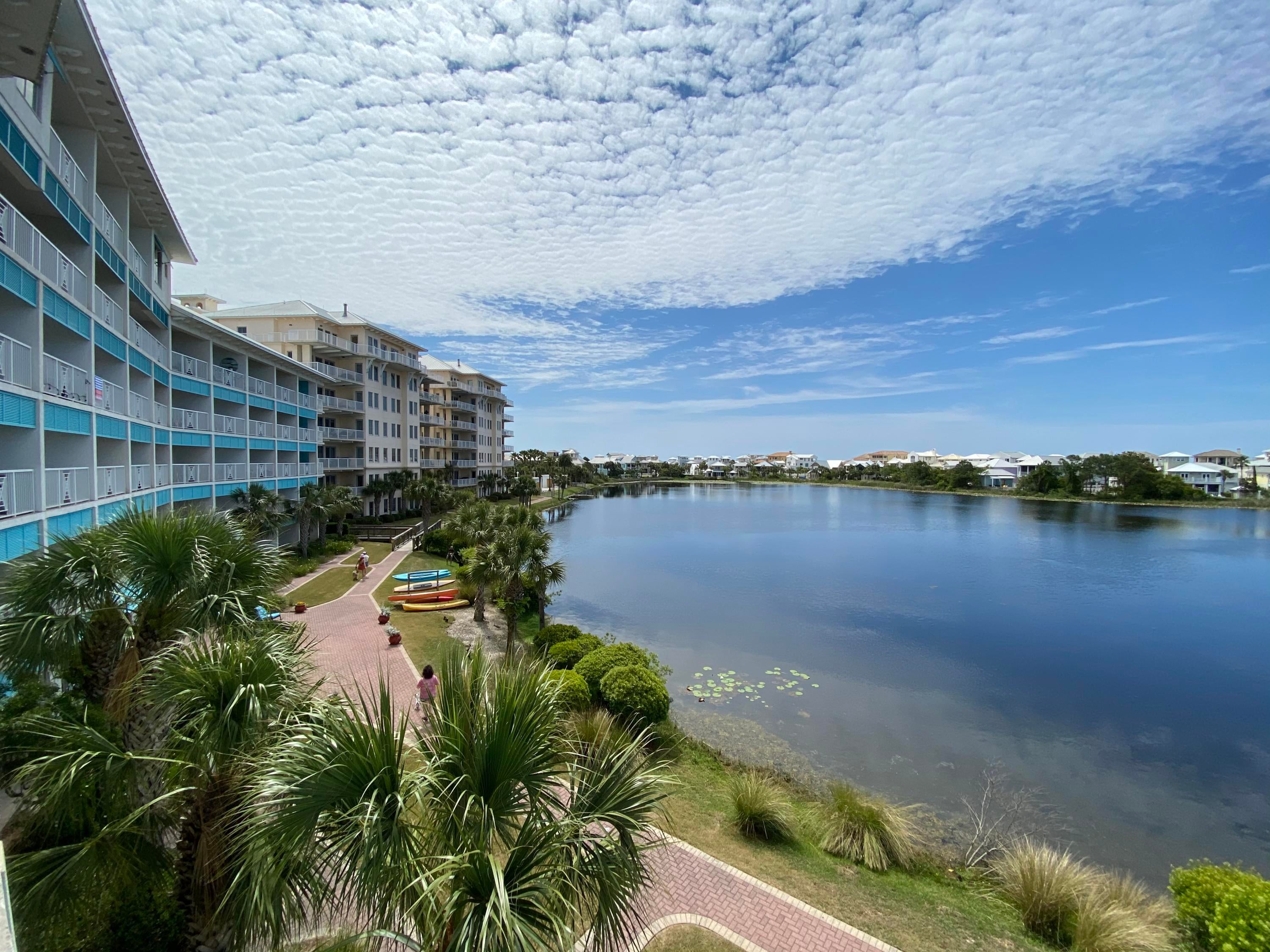 Carillon Beach Inn - Residential
