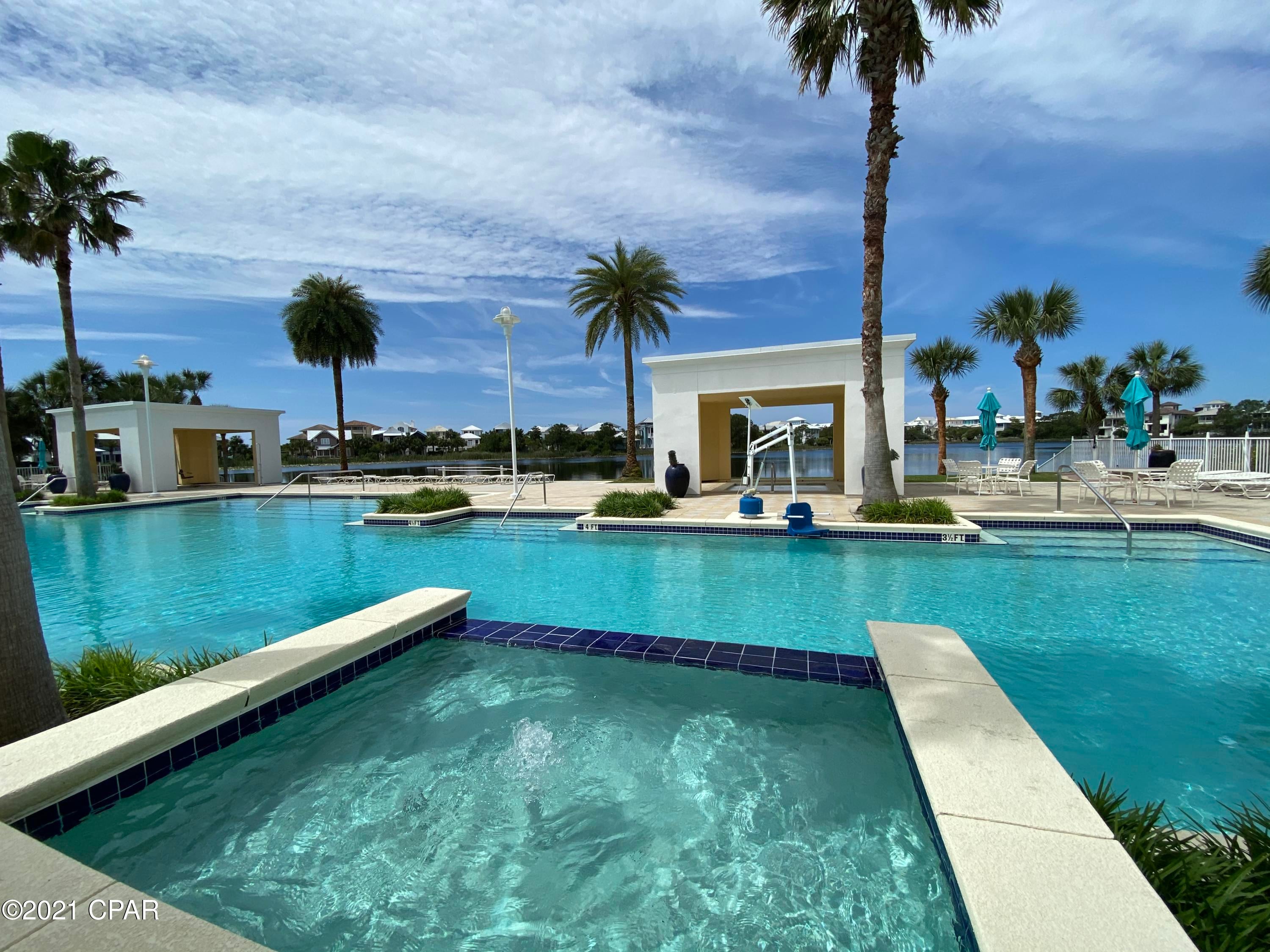 Carillon Beach Inn - Residential