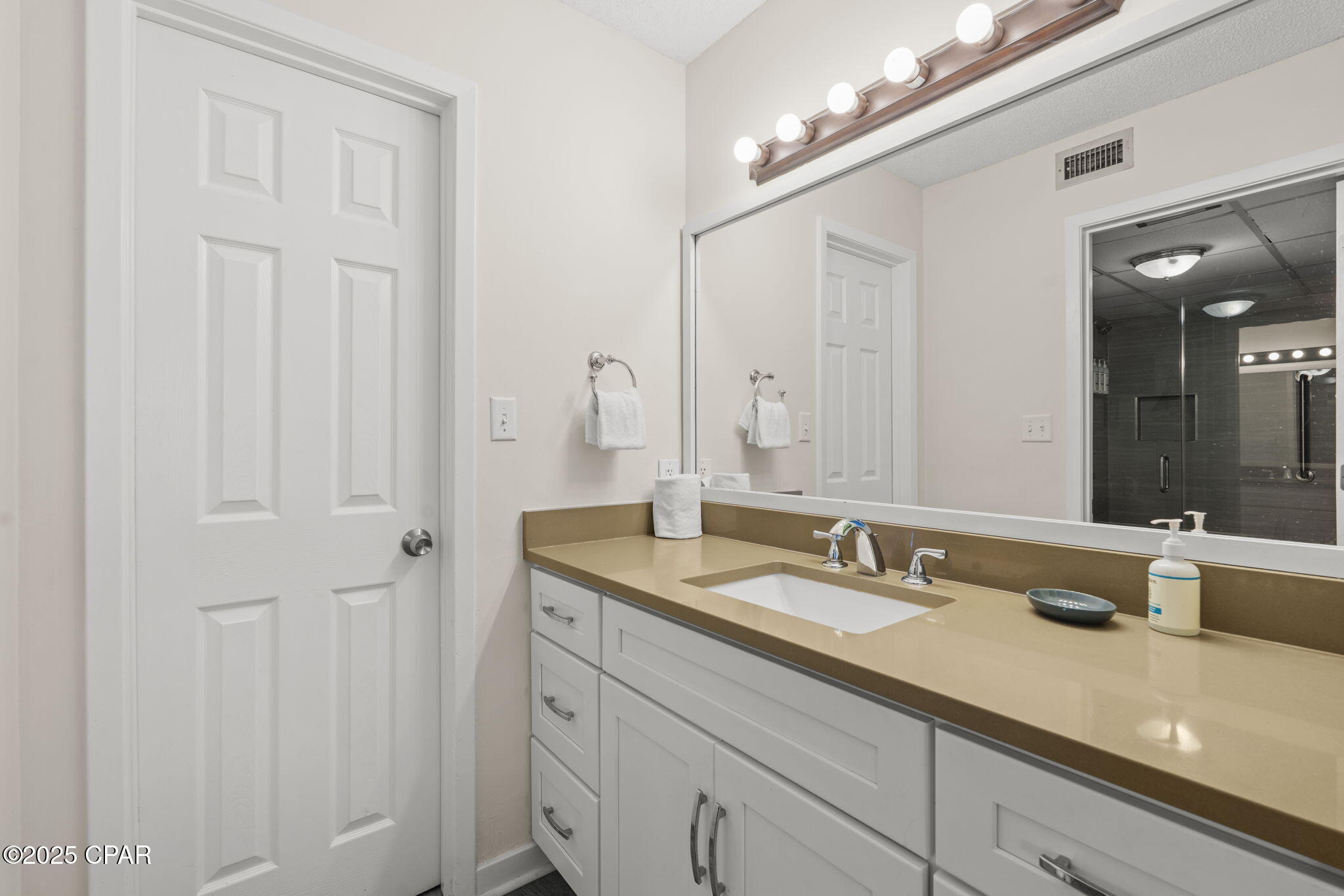 Edgewater Golf Villas III-B - Residential