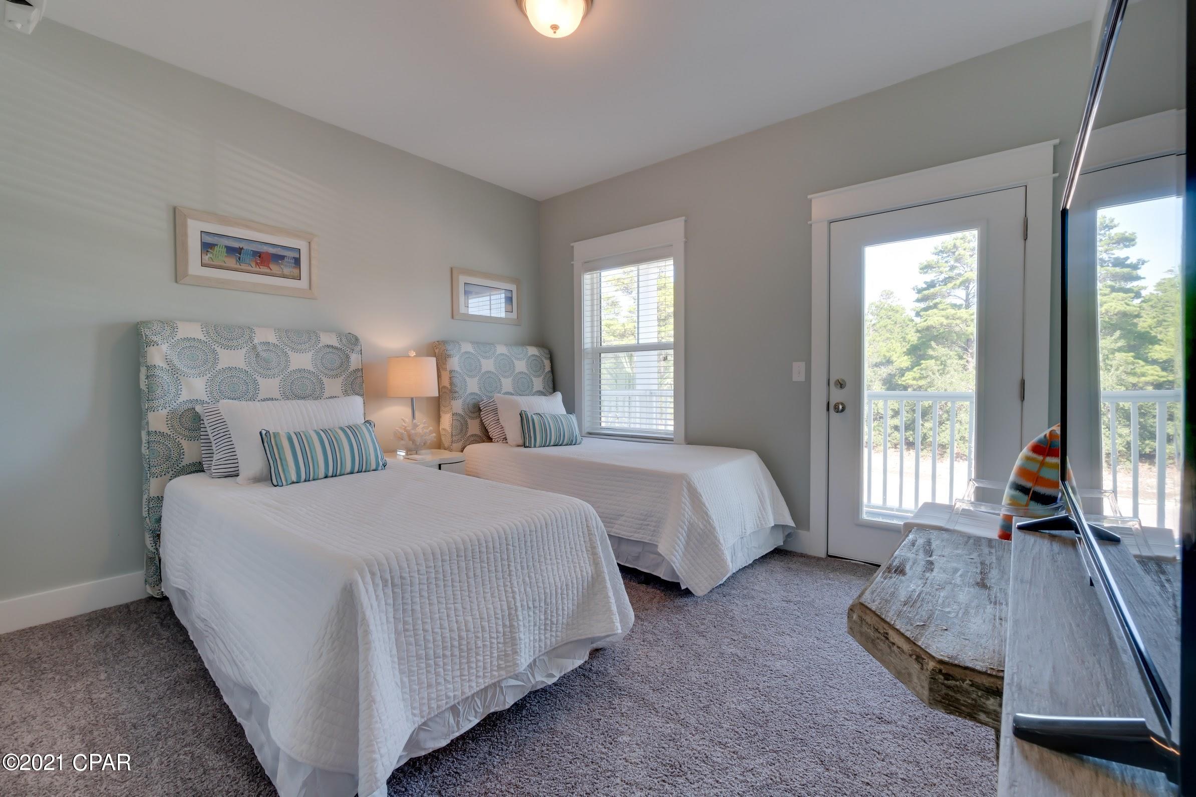 Rivercamps On Crooked Creek - Residential