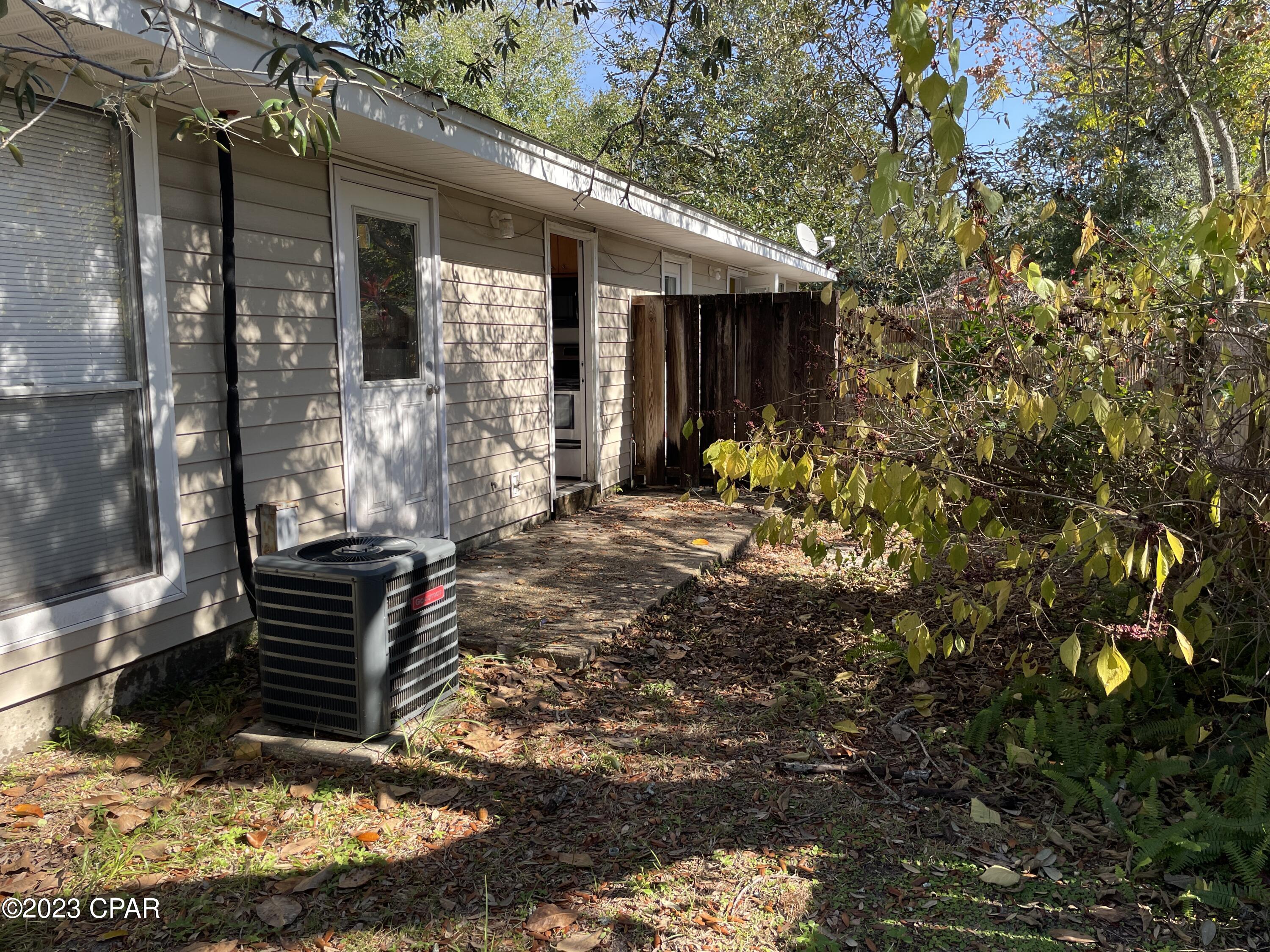 [No Recorded Subdiv] - Residential Lease