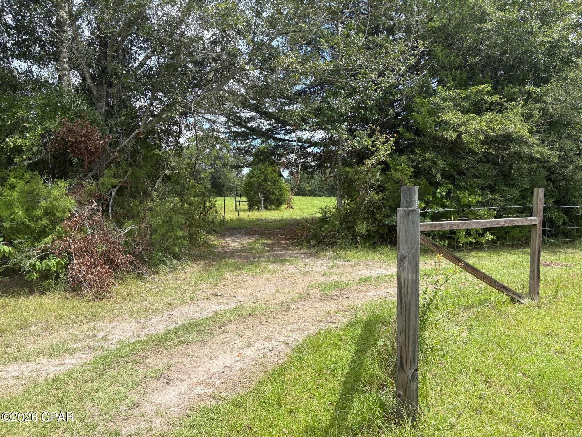 [No Recorded Subdiv] - Land