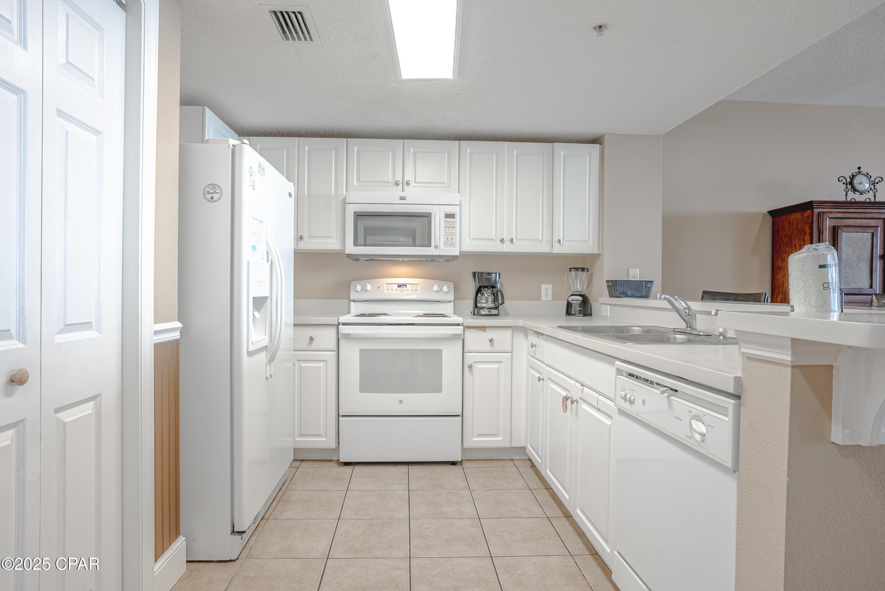 Majestic Beach Tower I - Residential