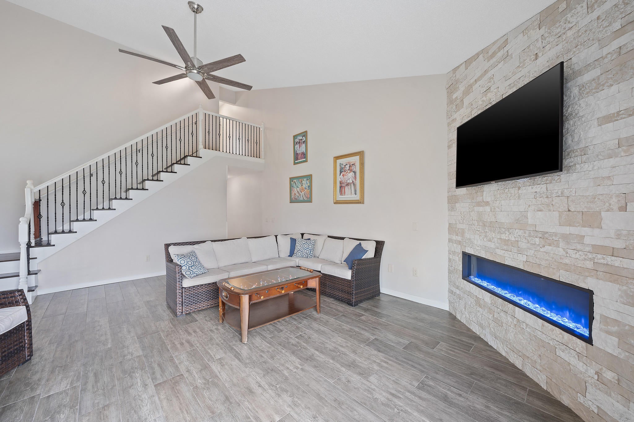 Country Club Harbour Estates - Residential
