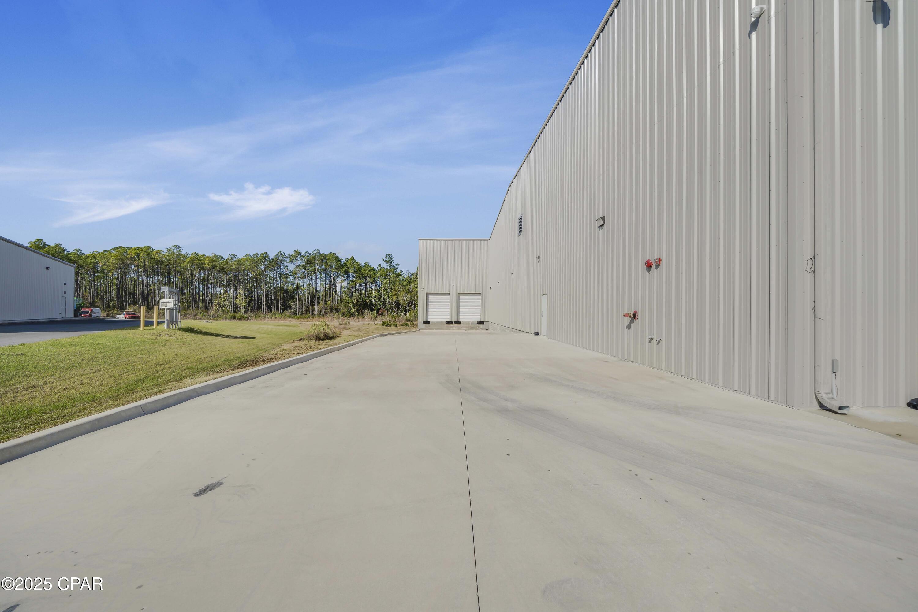 Beach Commerce Park - Commercial Sale