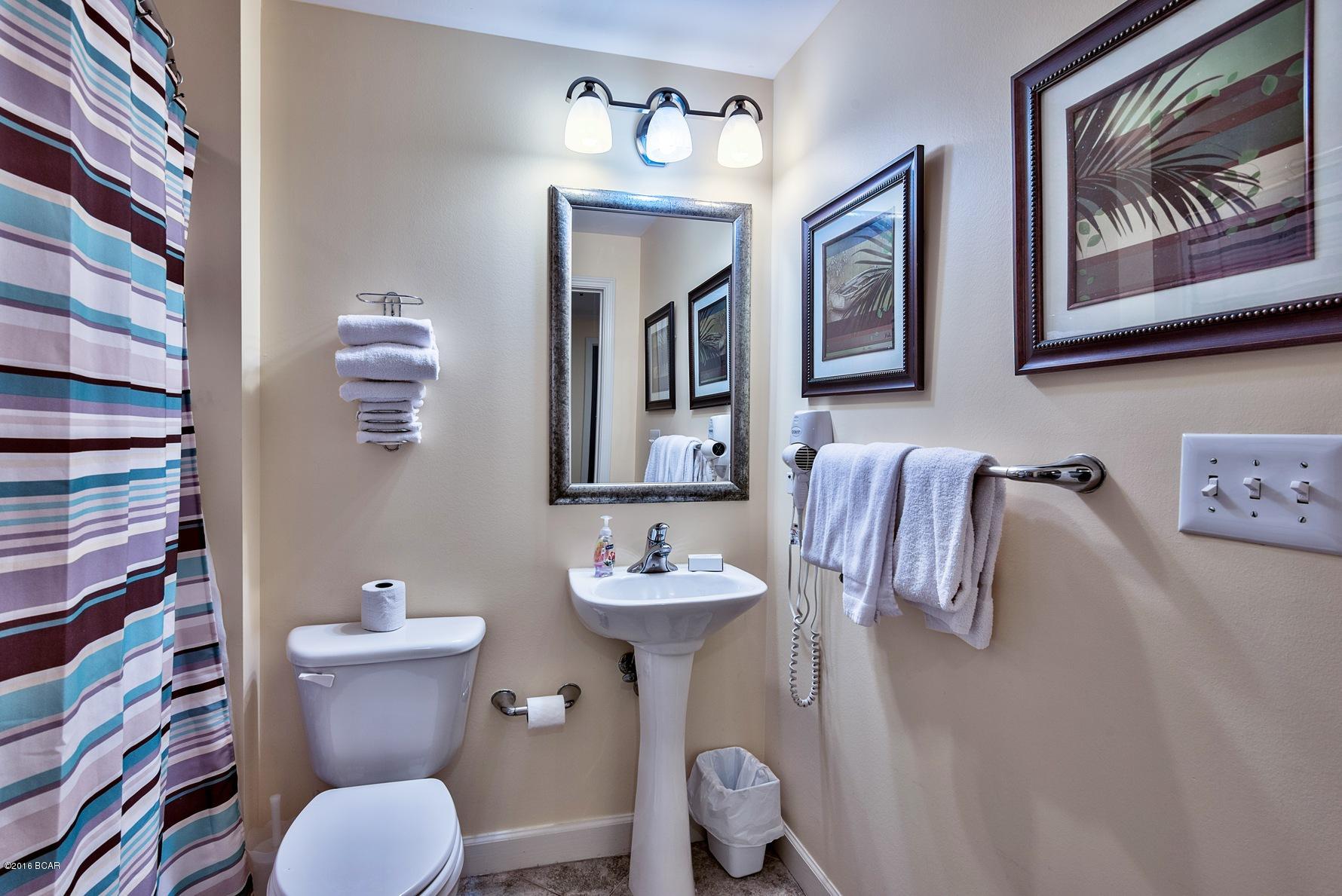 Splash Condo - Residential