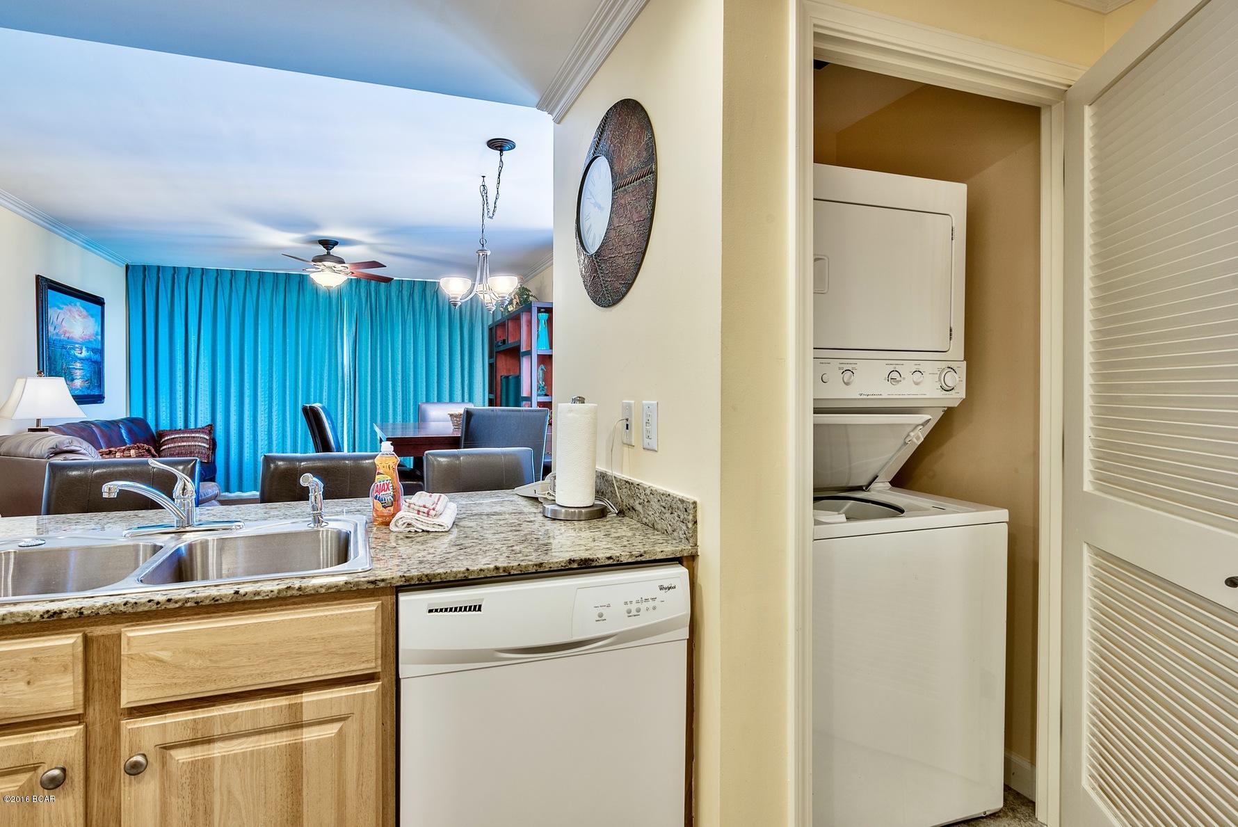 Splash Condo - Residential