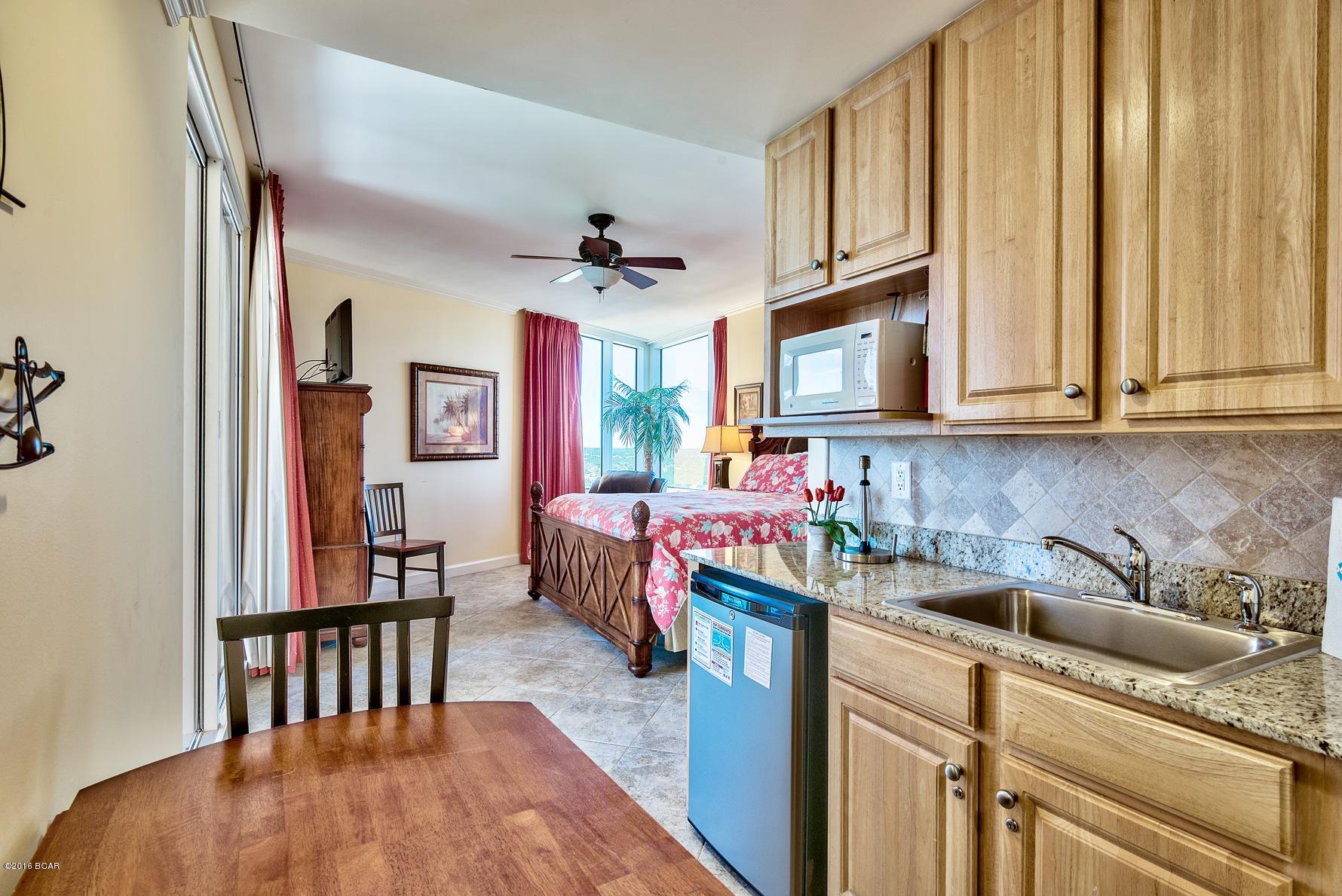Splash Condo - Residential