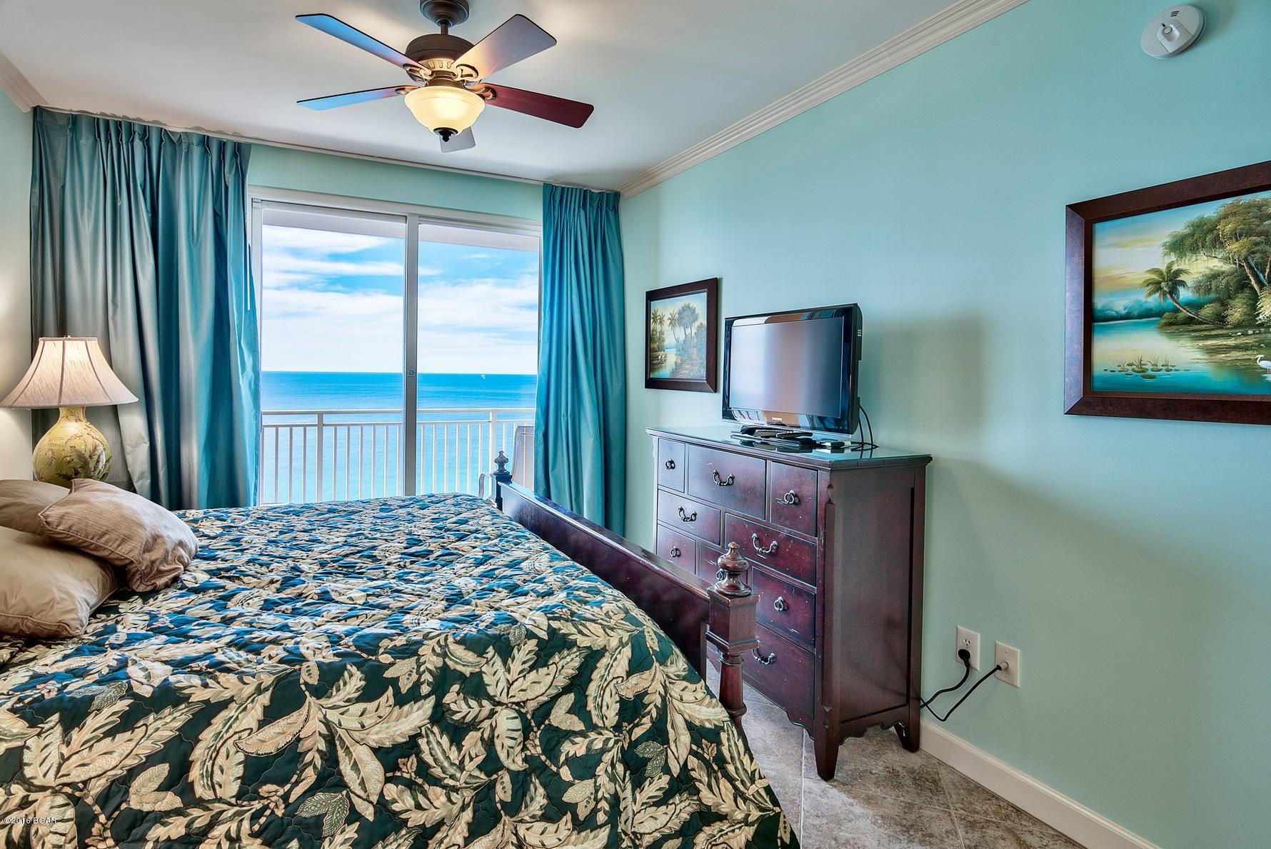 Splash Condo - Residential