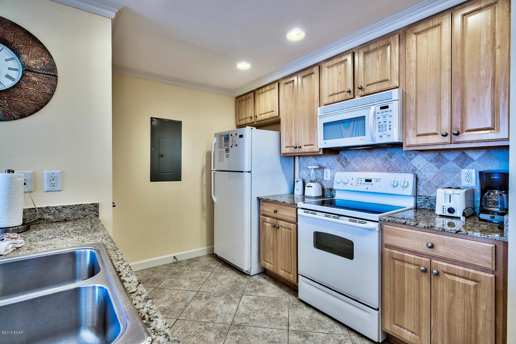 Splash Condo - Residential