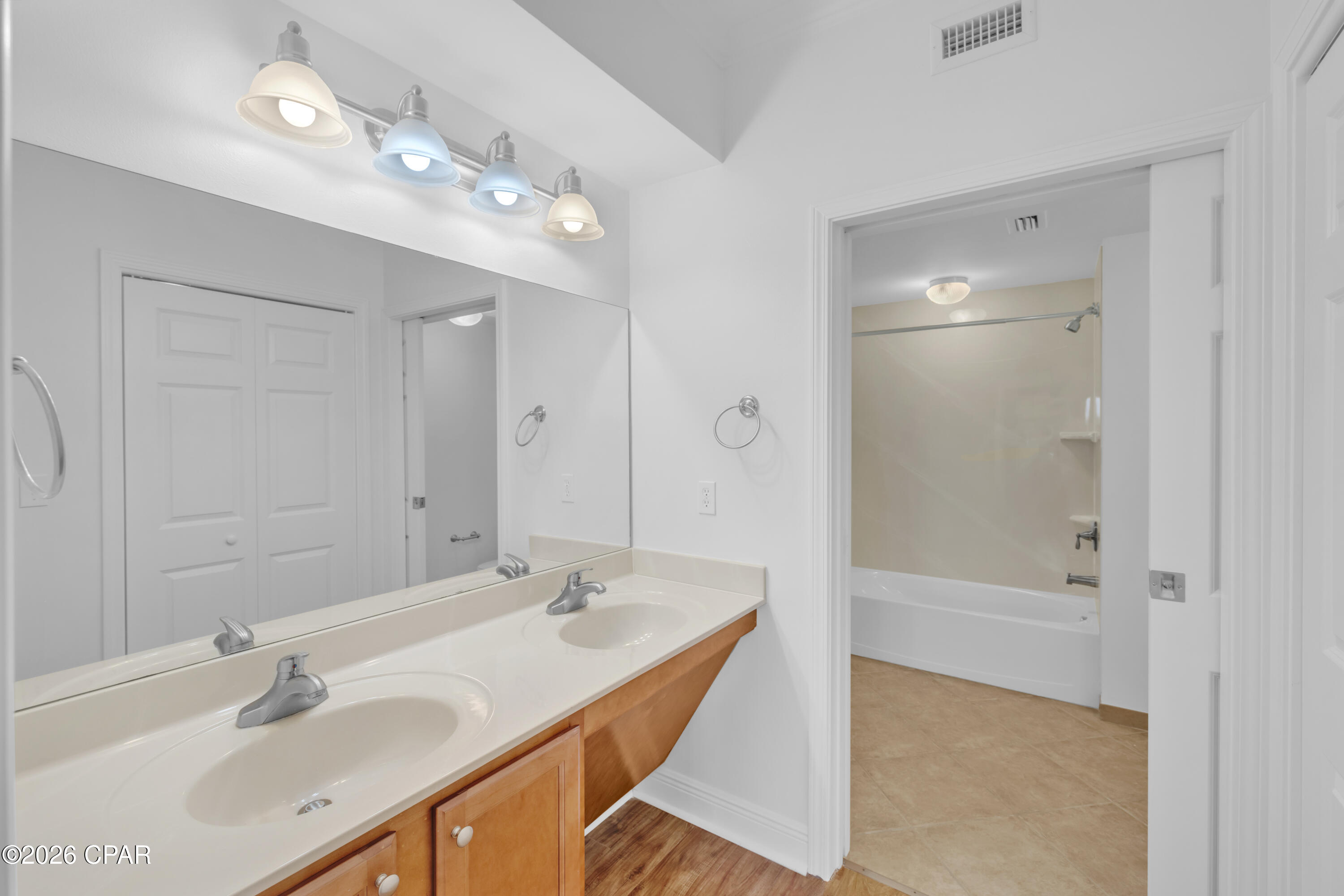 Magnolia Bay Club - Residential