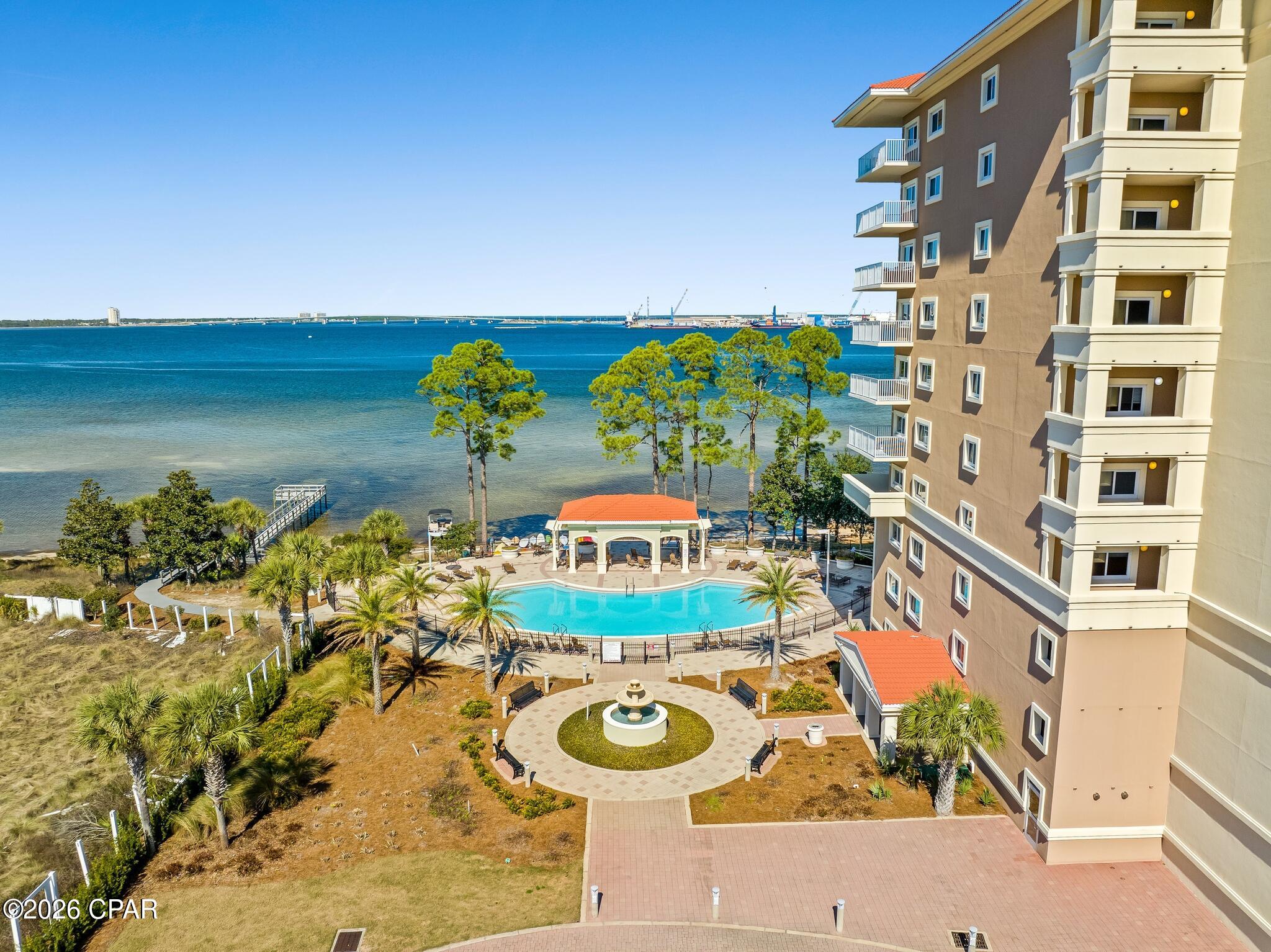 Magnolia Bay Club - Residential