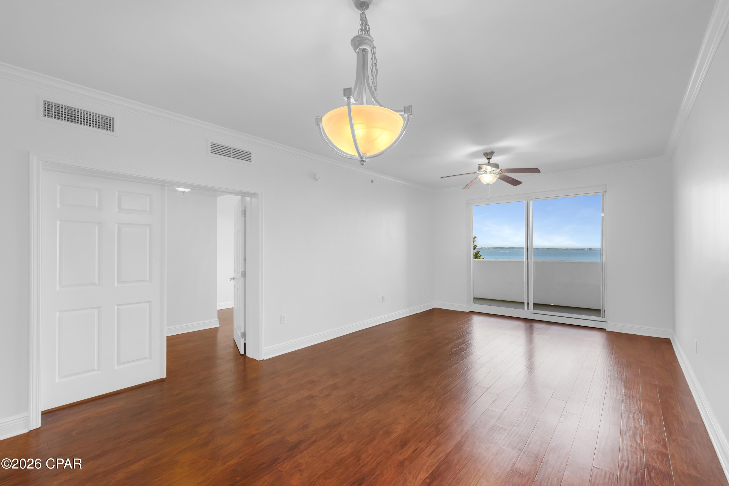 Magnolia Bay Club - Residential