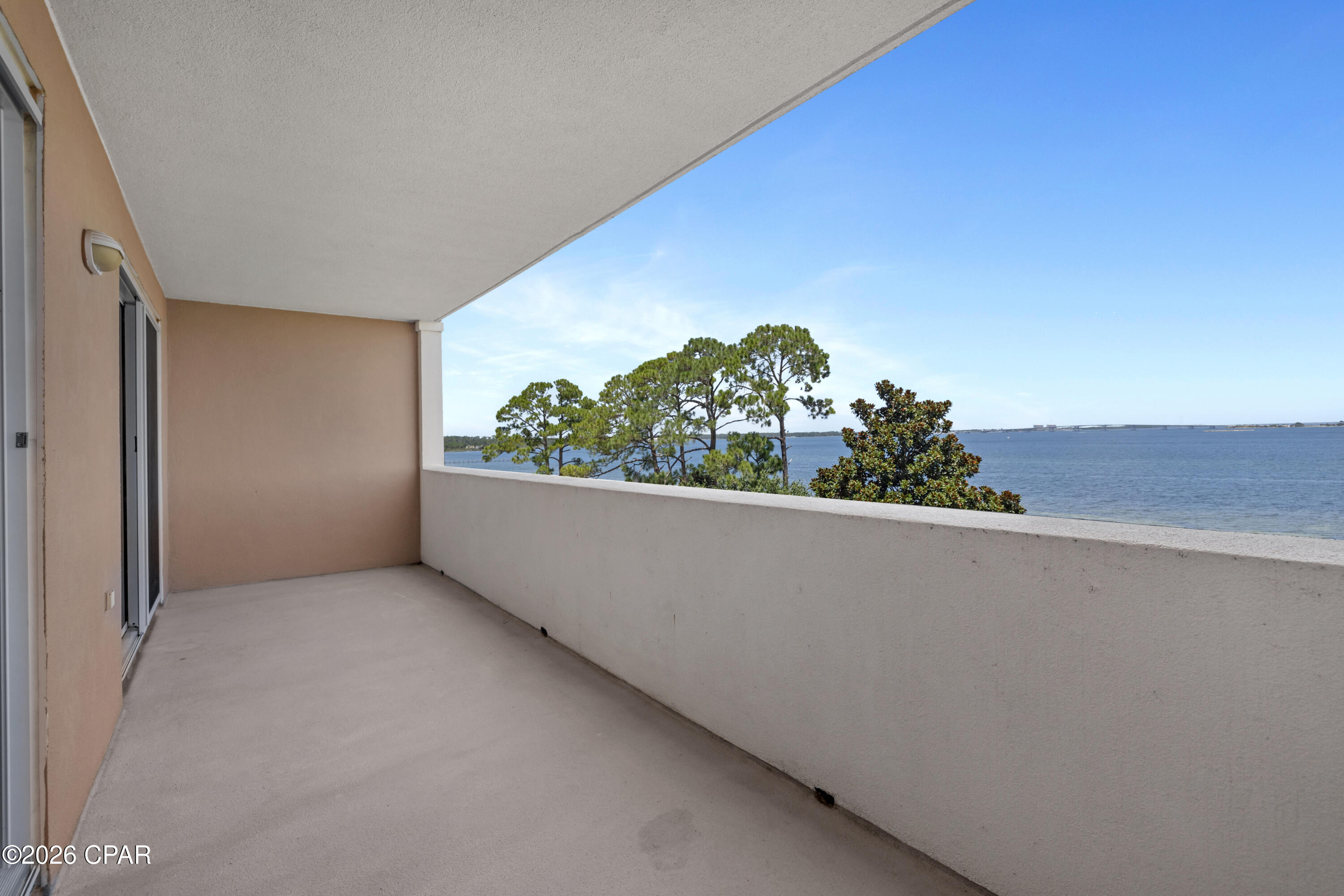 Magnolia Bay Club - Residential