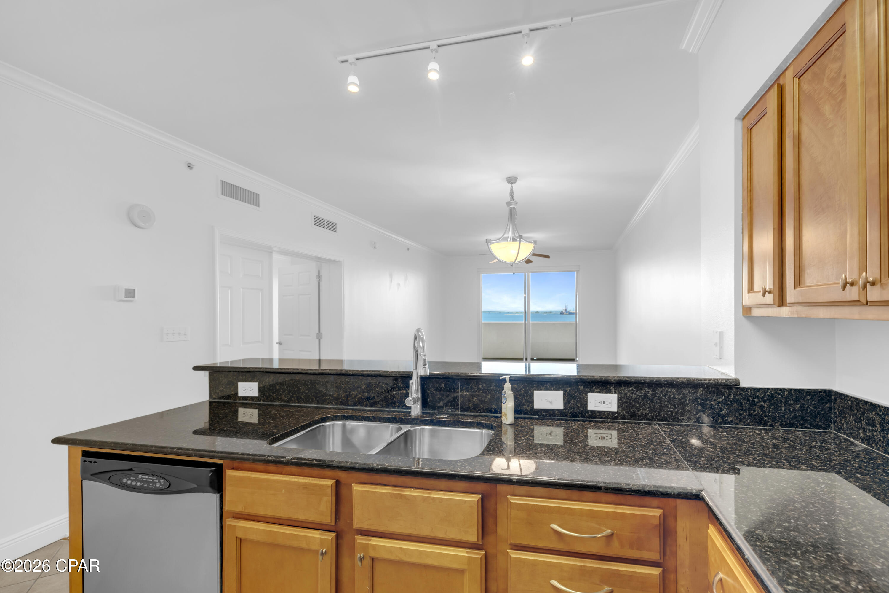 Magnolia Bay Club - Residential