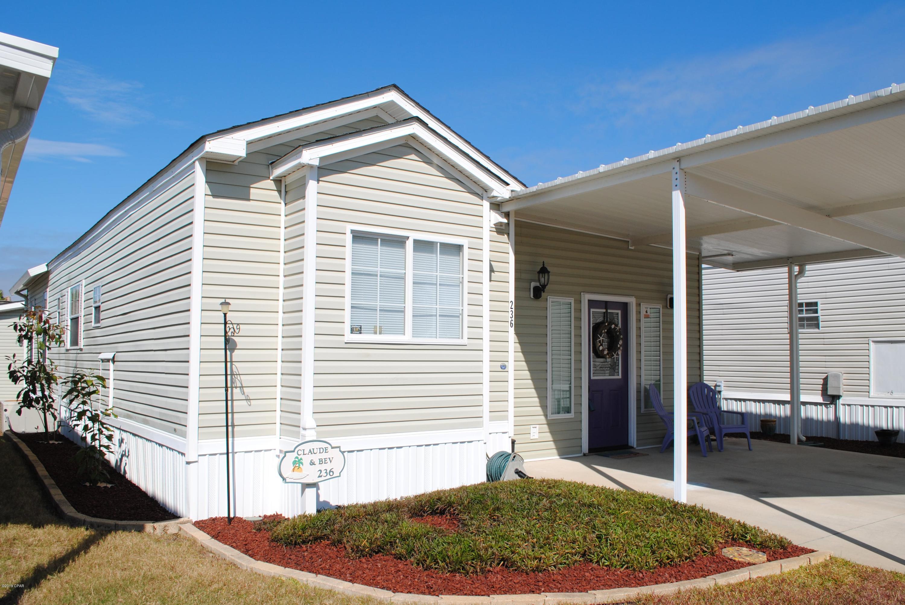 Emerald Pointe Resort - Residential