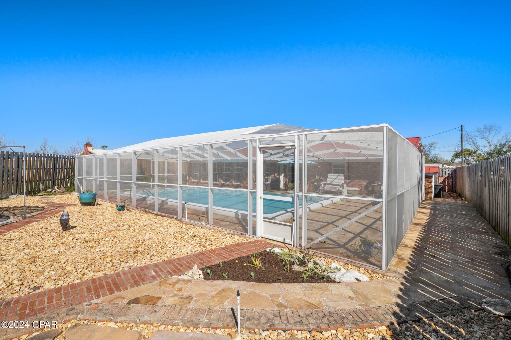 Huntingdon Estates U-1 - Residential