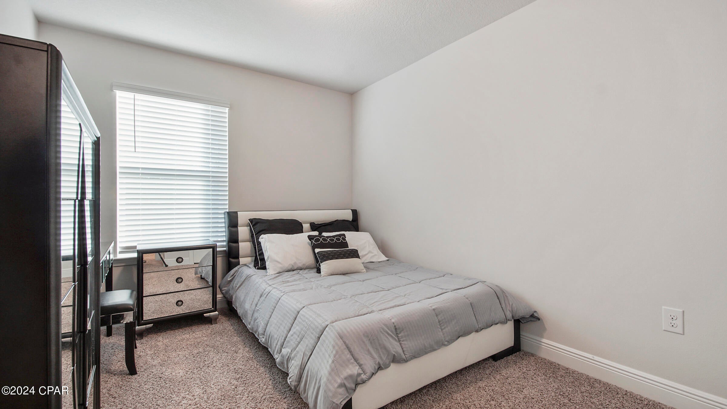 Hathaway Townhomes - Residential Lease