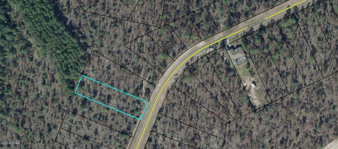 Sunny Hills building lot with access to all amenities in the Subdivision. Golf course, lakes, ponds, library, community building.

There are restrictions (no mobile homes) but there are no HOA fees. Located 35 minutes to Panama City Beach and 20 Minutes to I10.