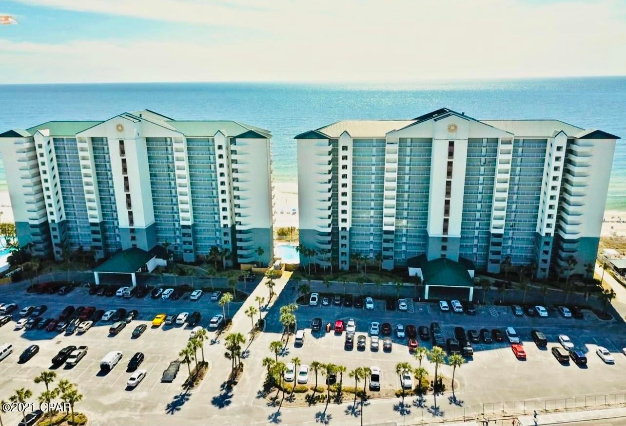 Currently the most affordable  1 bed/1bath unit at exclusive Long Beach. Would make a wonderful vacation rental investment. Sellers have chosen not to look at offers under $325,000