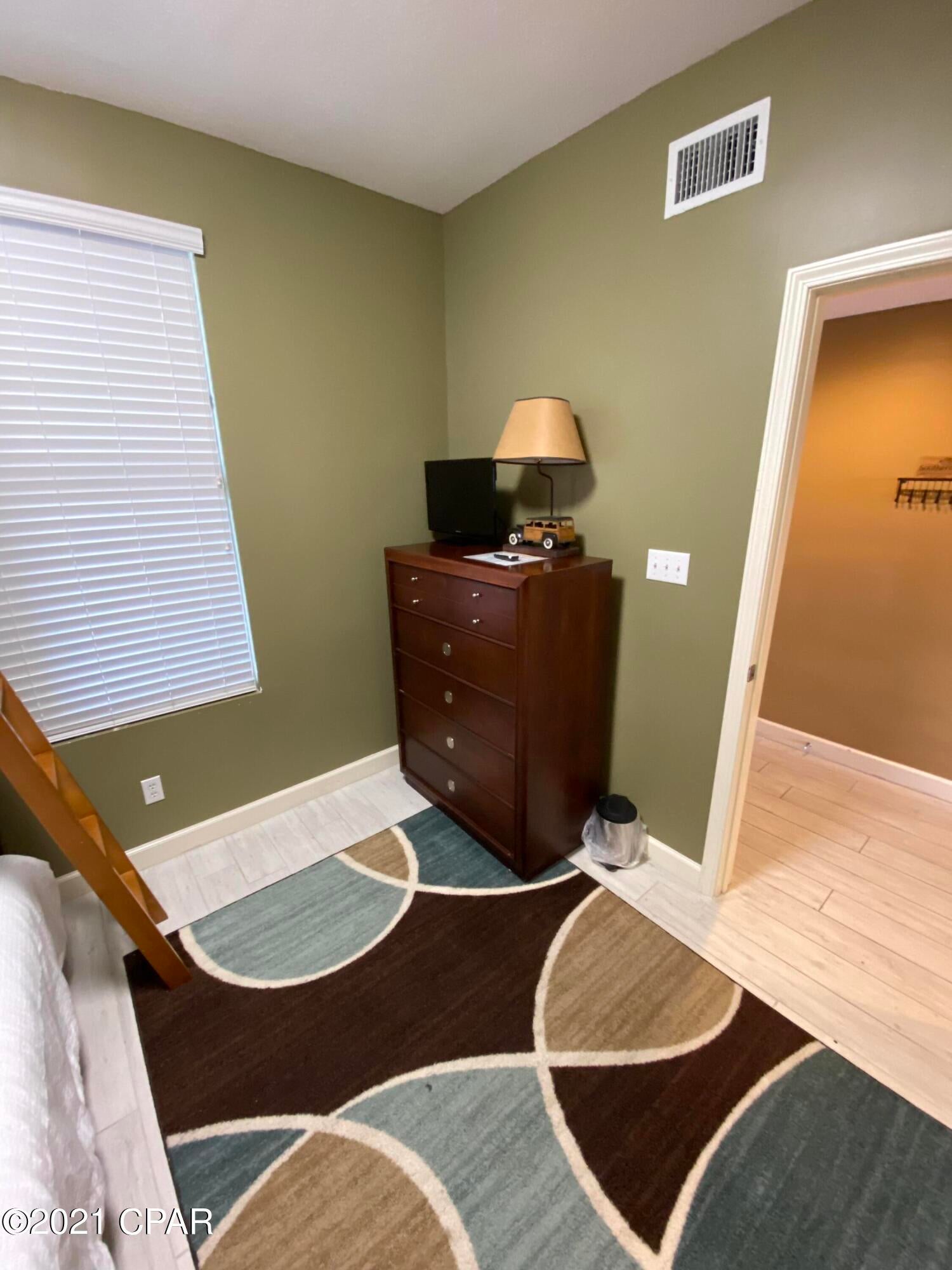 Grandview East At Long Beach - Residential