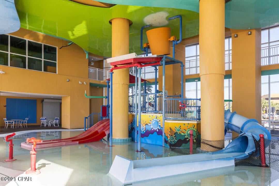Splash Condo - Residential