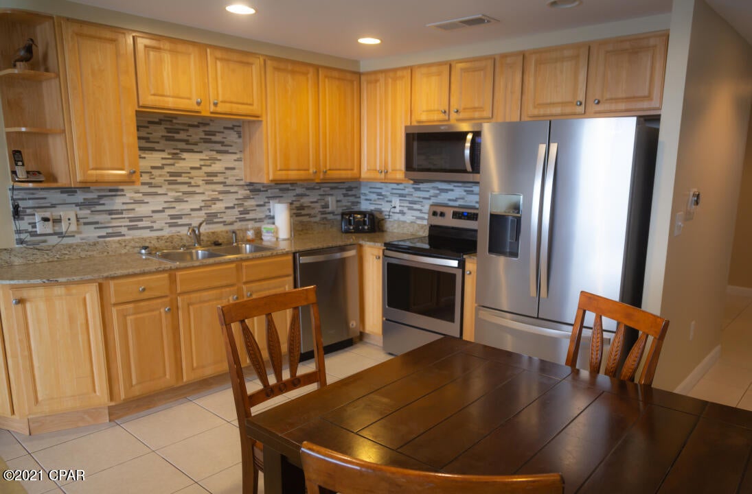 Splash Condo - Residential