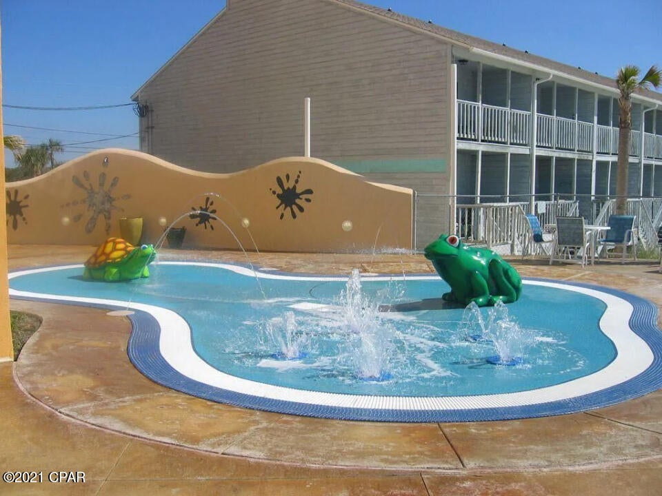 Splash Condo - Residential