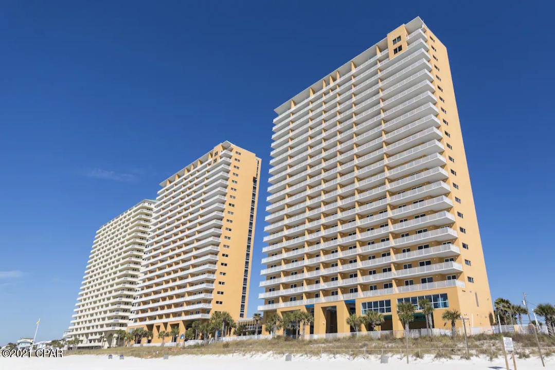 Splash Condo - Residential