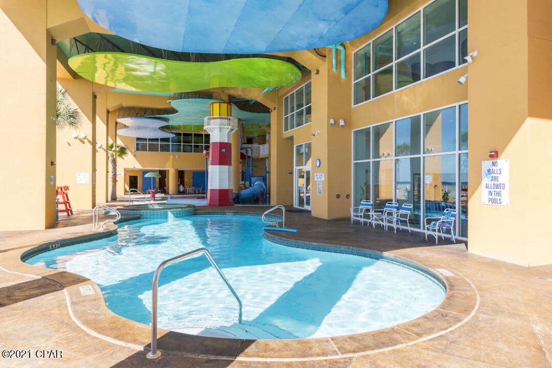 Splash Condo - Residential
