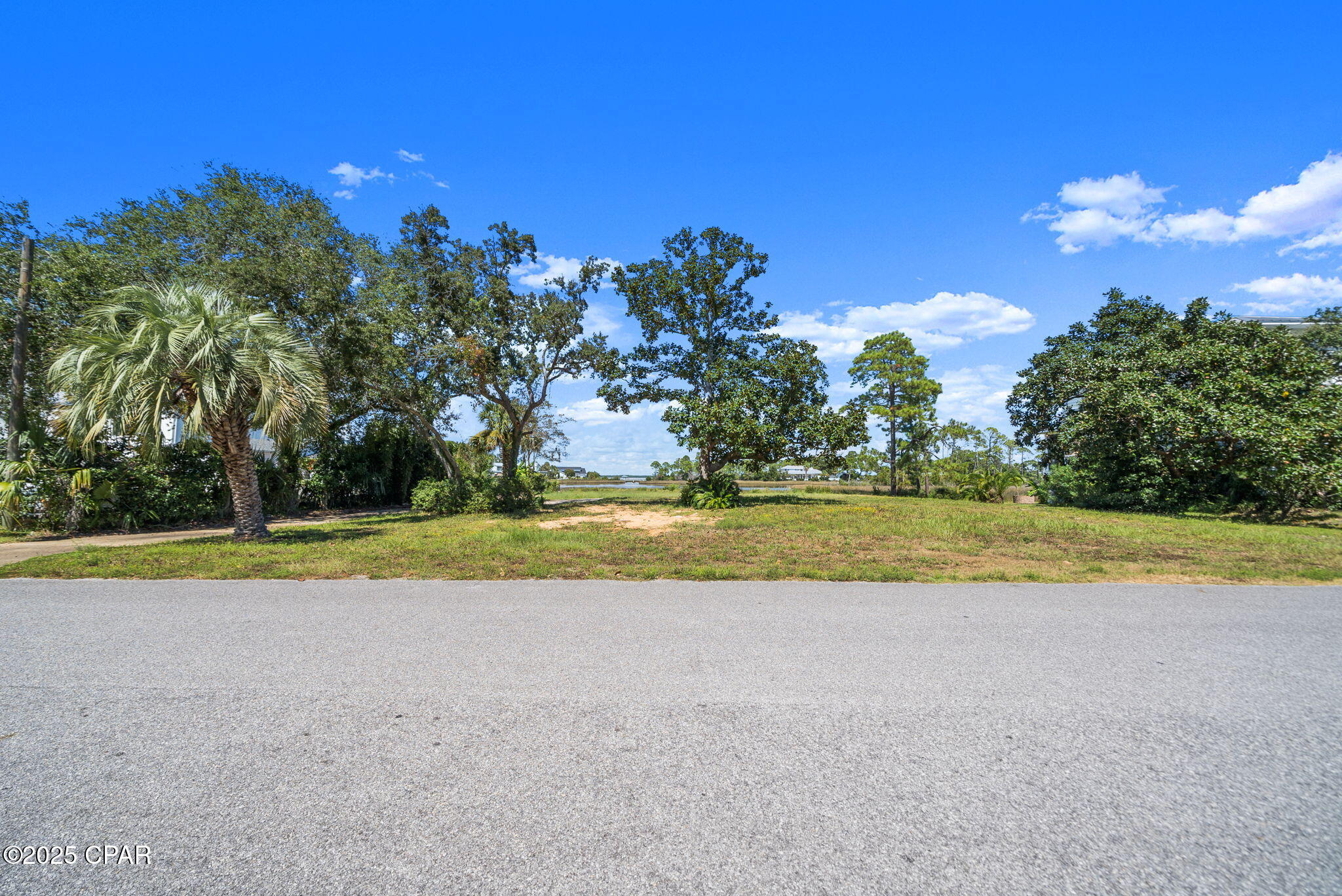 Kings Point - Land
