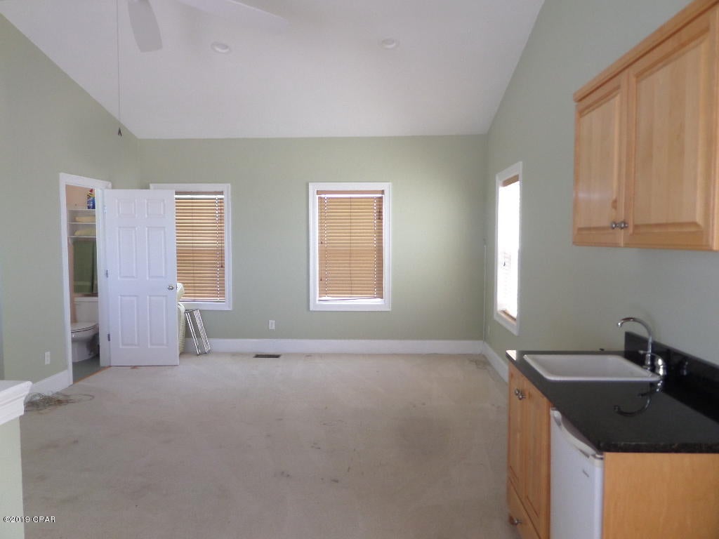 Holiday Beach Unit 16 - Residential Lease