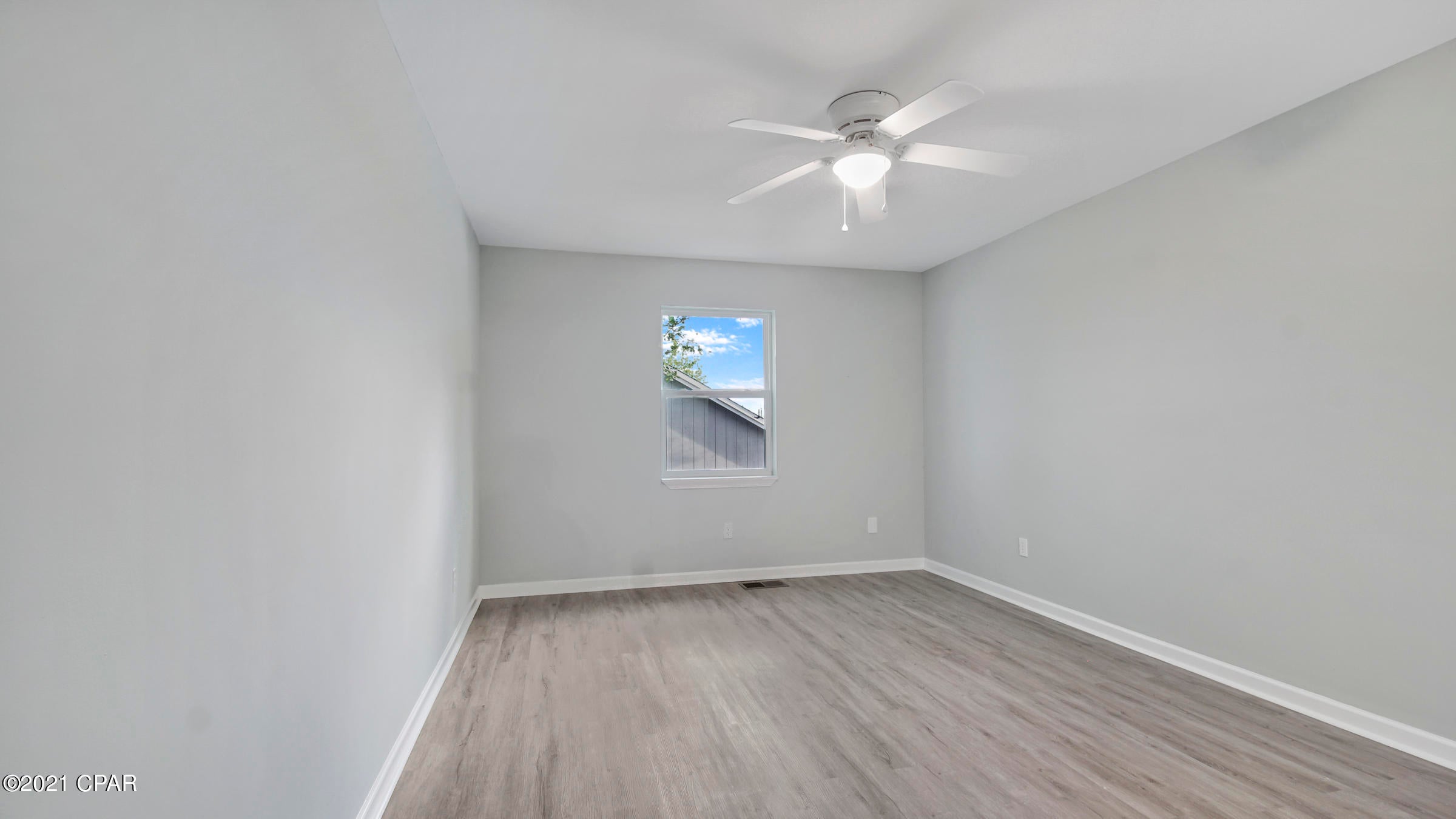 Belaire Estates U-6 - Residential