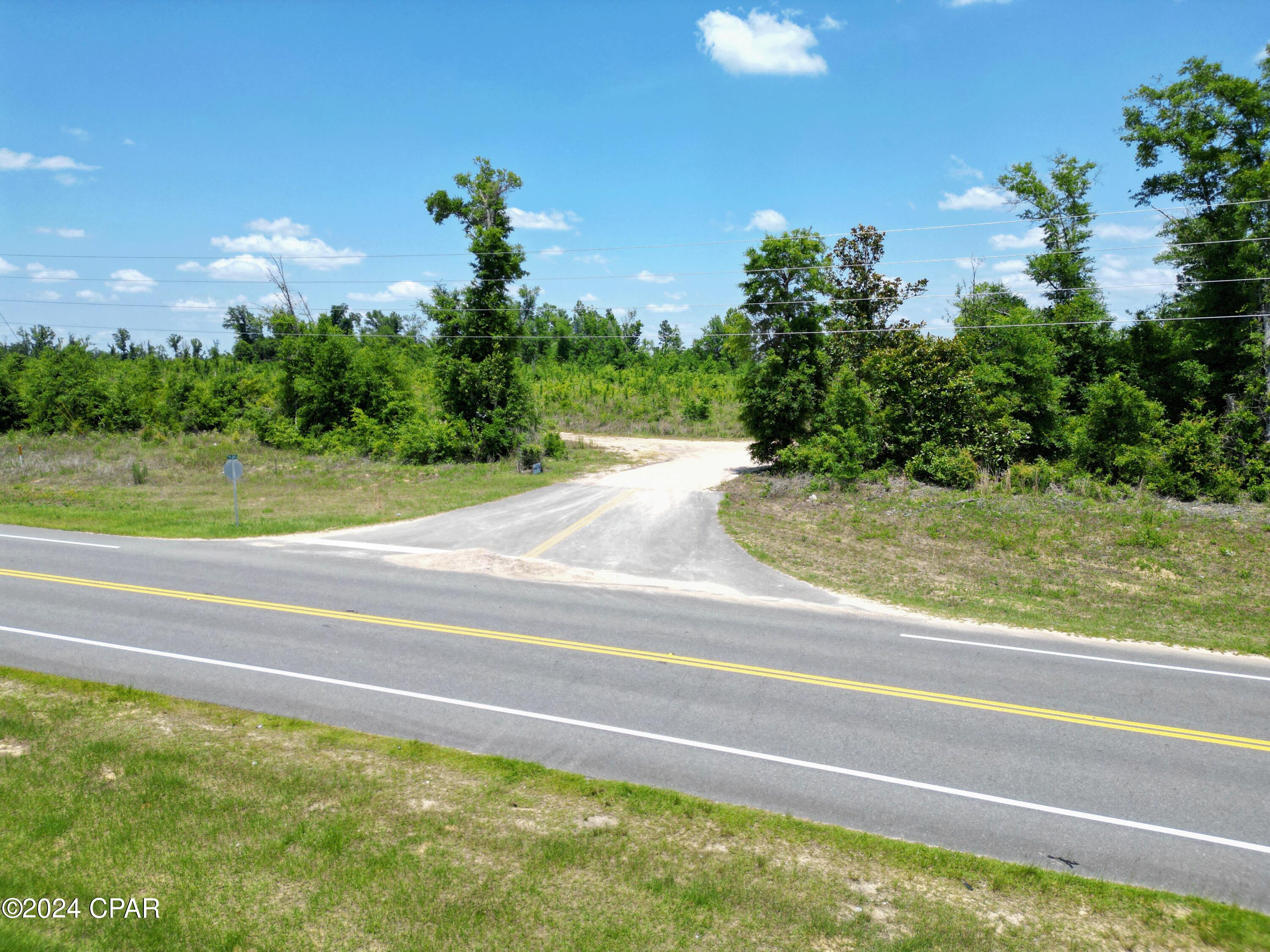 Located conveniently on the outskirts of Blountstown, the charming town of Clarksville offers a peaceful rural lifestyle, yet provides easy access to larger towns and some of Florida's most beautiful beaches within a scenic hour's drive. San Benae, just yards from the Chipola River near a public boat launch and park, is only a few miles from a K-8 school, making it a prime location for families and outdoor enthusiasts alike.
The San Benae community is being offered at affordable rates, giving buyers a unique opportunity to build their dream home on spacious acreage. Land use is limited to agriculture usage until 03/04/2029, after which deed restrictions will come into effect, allowing a smooth transition for future development. Free from the restrictions of a homeowners association, San Benae offers the true rural living experience without the HOA fees. Join our community and experience everything rural life has to offer.