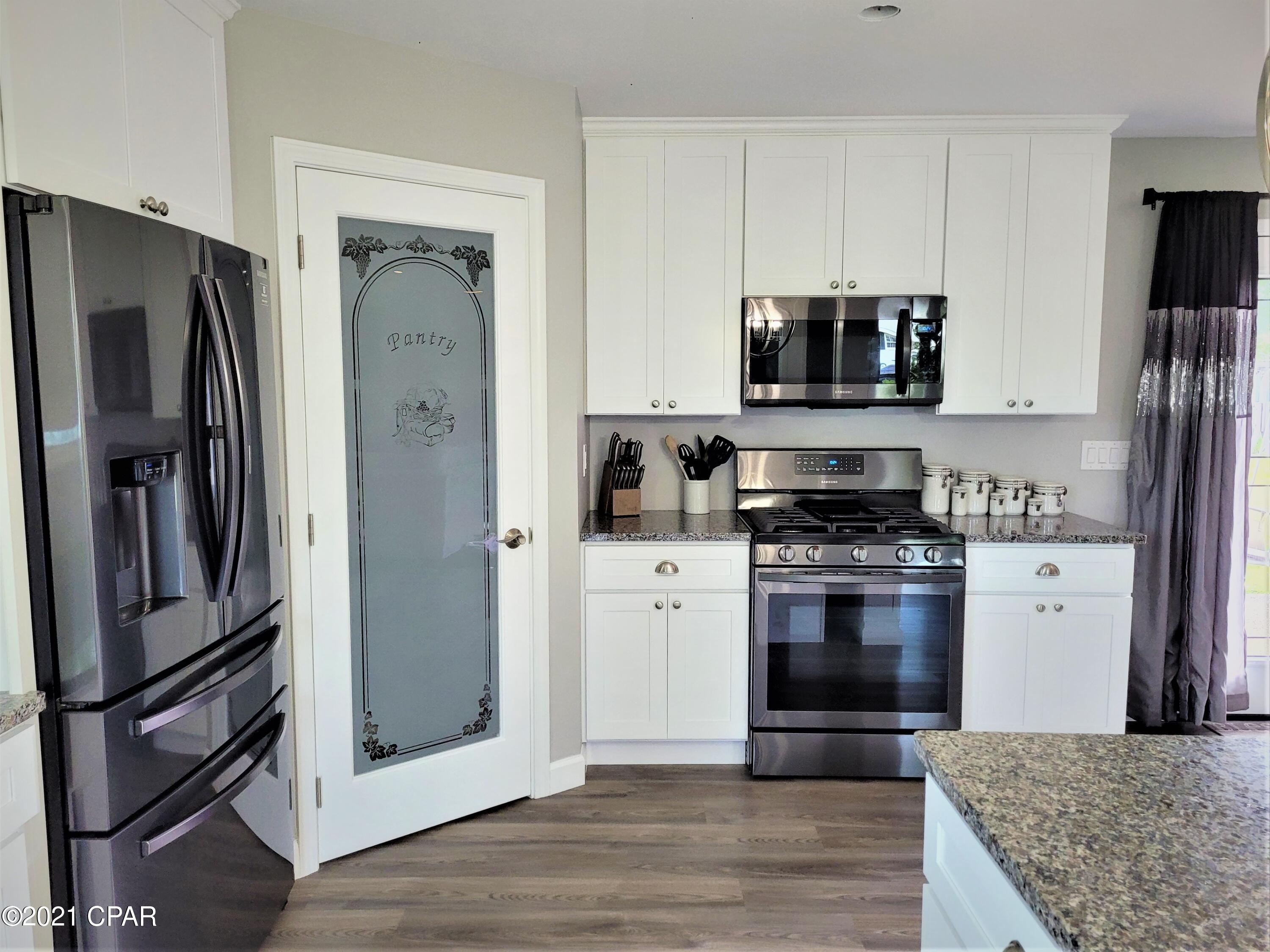 Imperial Oaks - Residential
