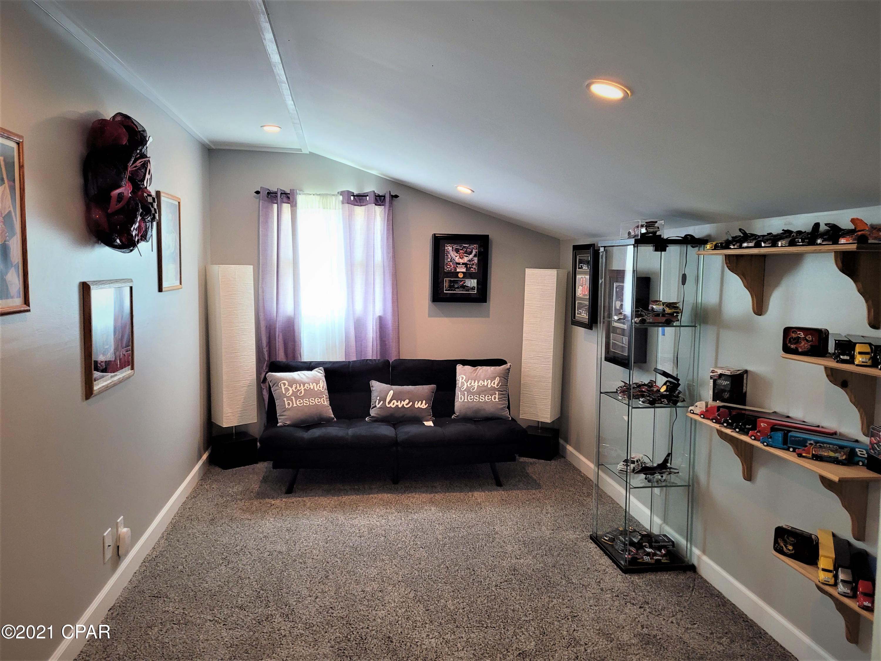 Imperial Oaks - Residential