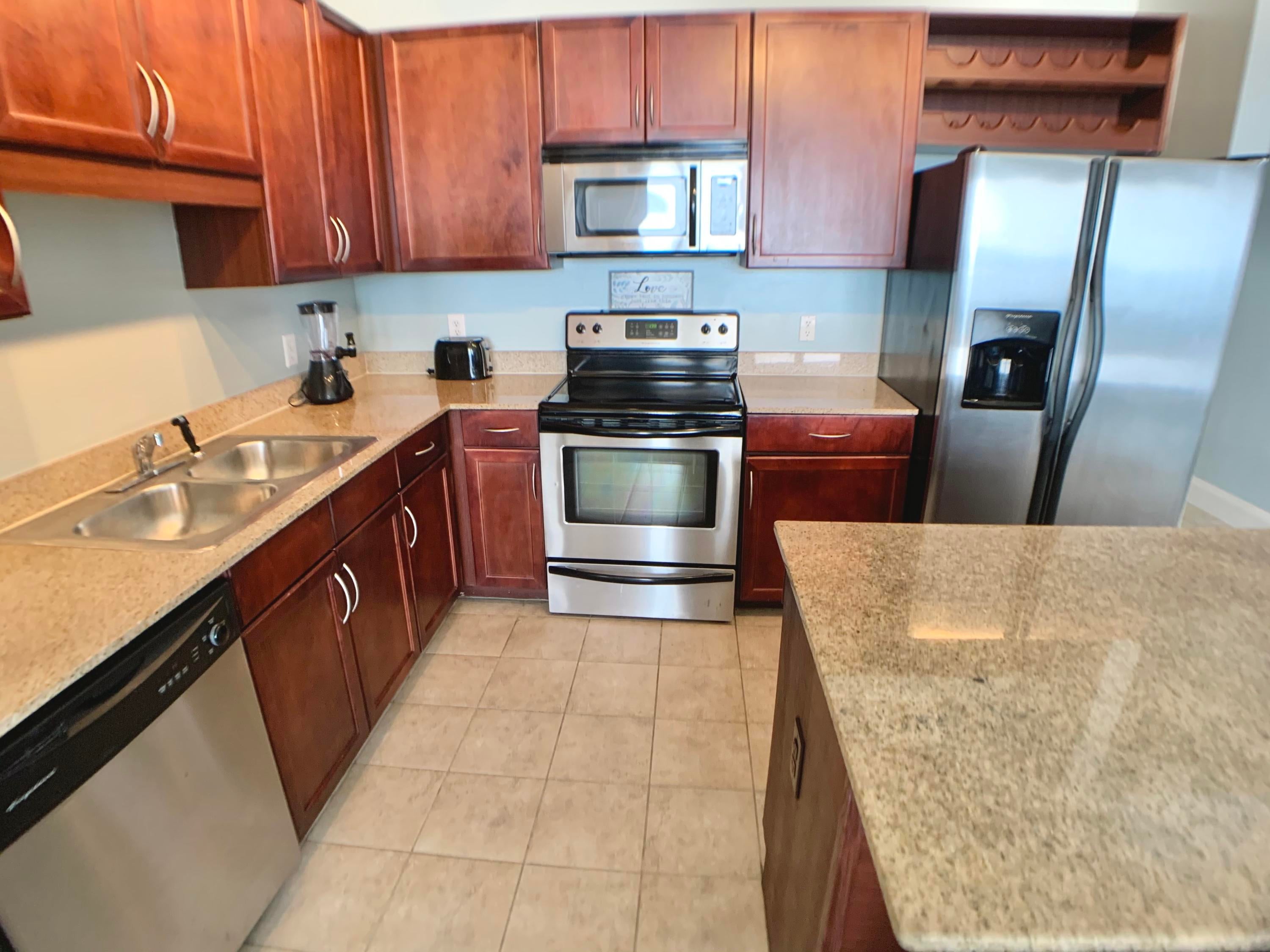 Laketown Wharf - Residential