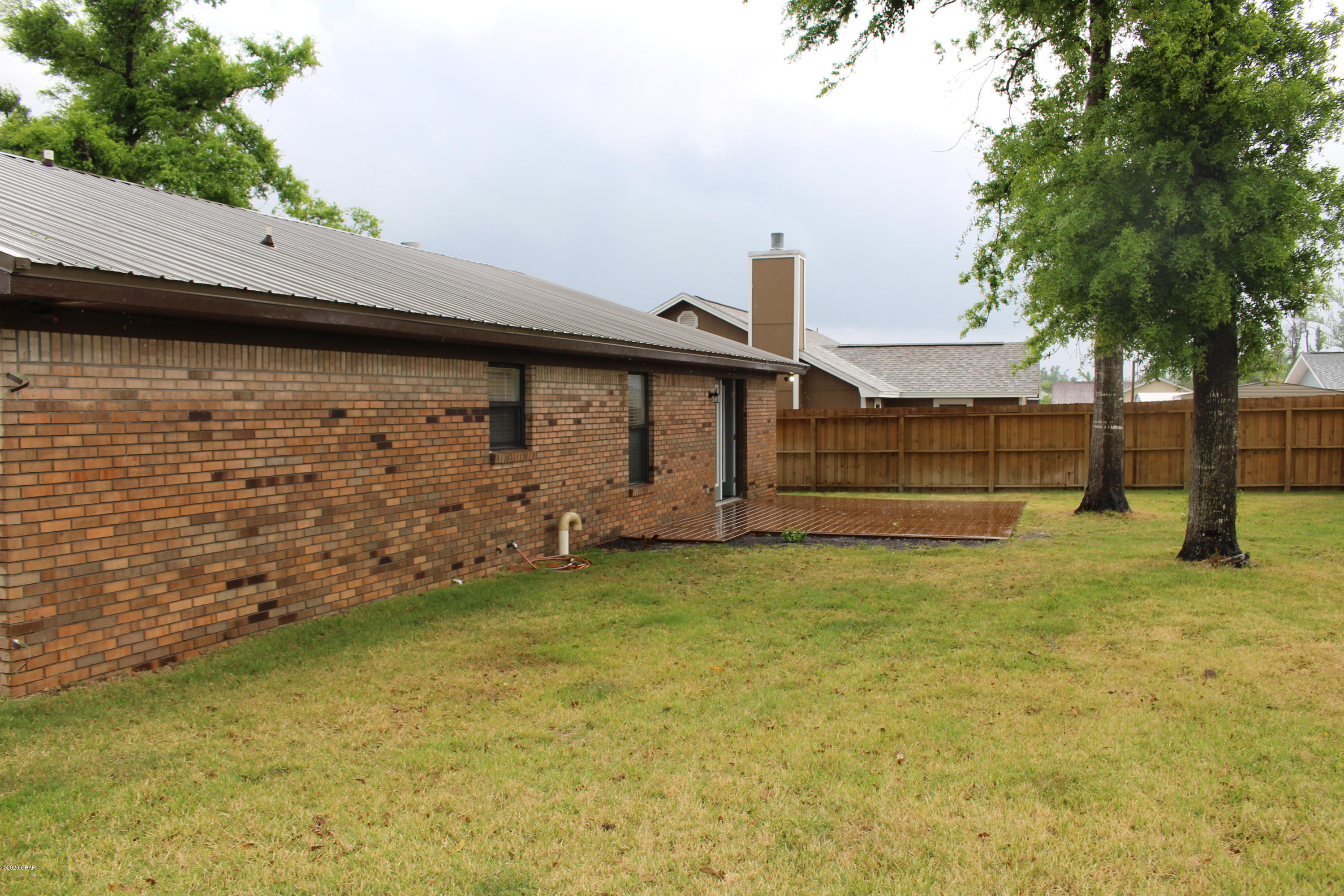 Shadow Bay Unit 1 - Residential Lease