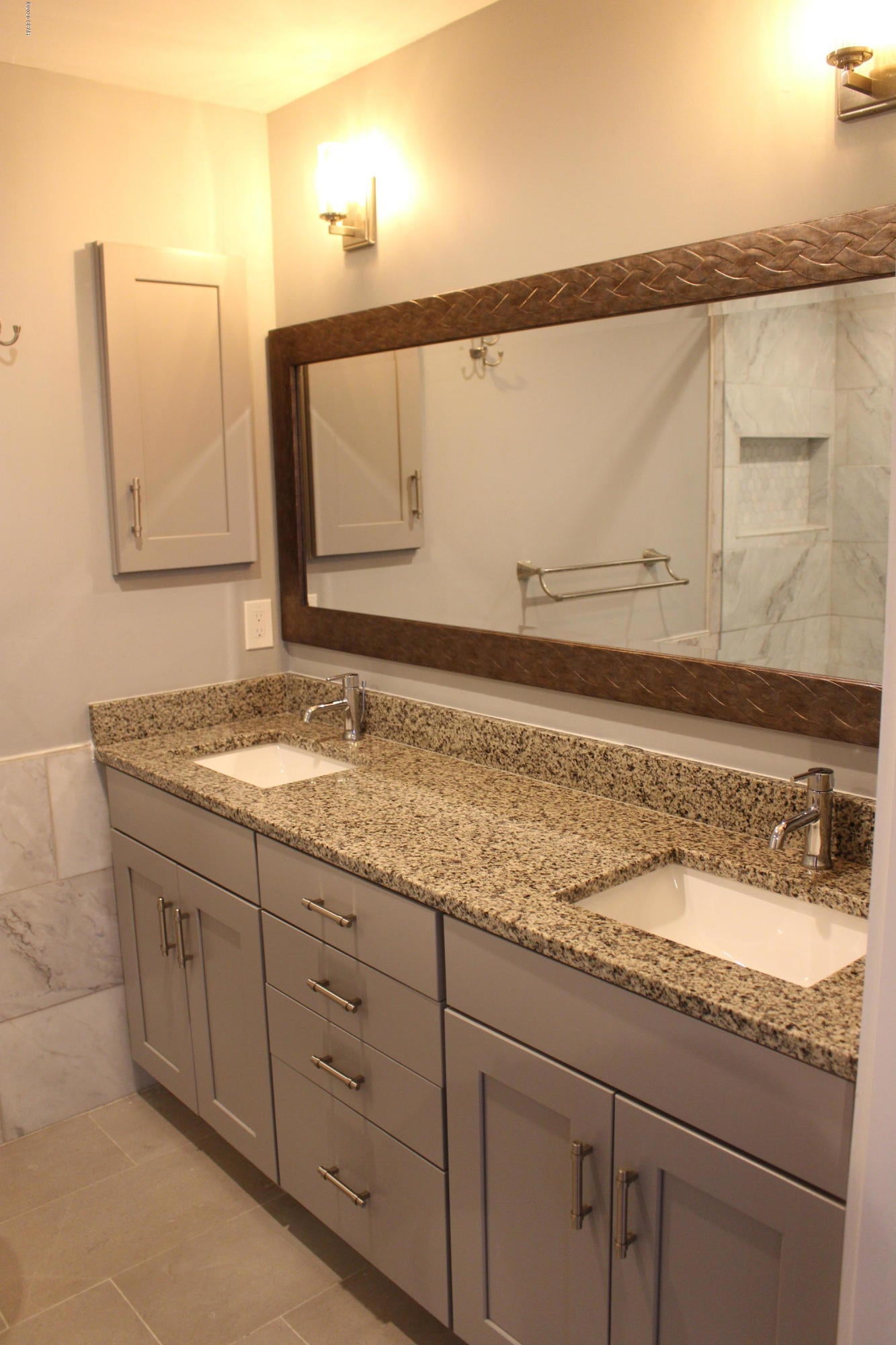 Shadow Bay Unit 1 - Residential Lease
