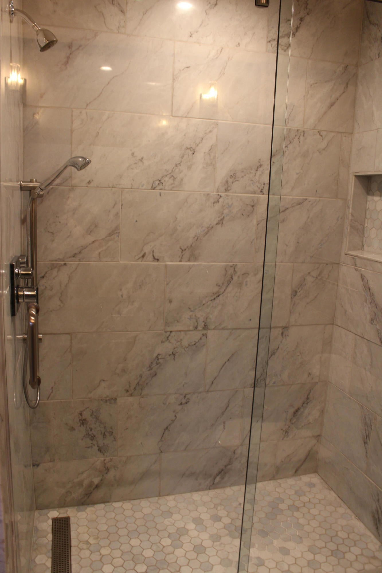 Shadow Bay Unit 1 - Residential Lease