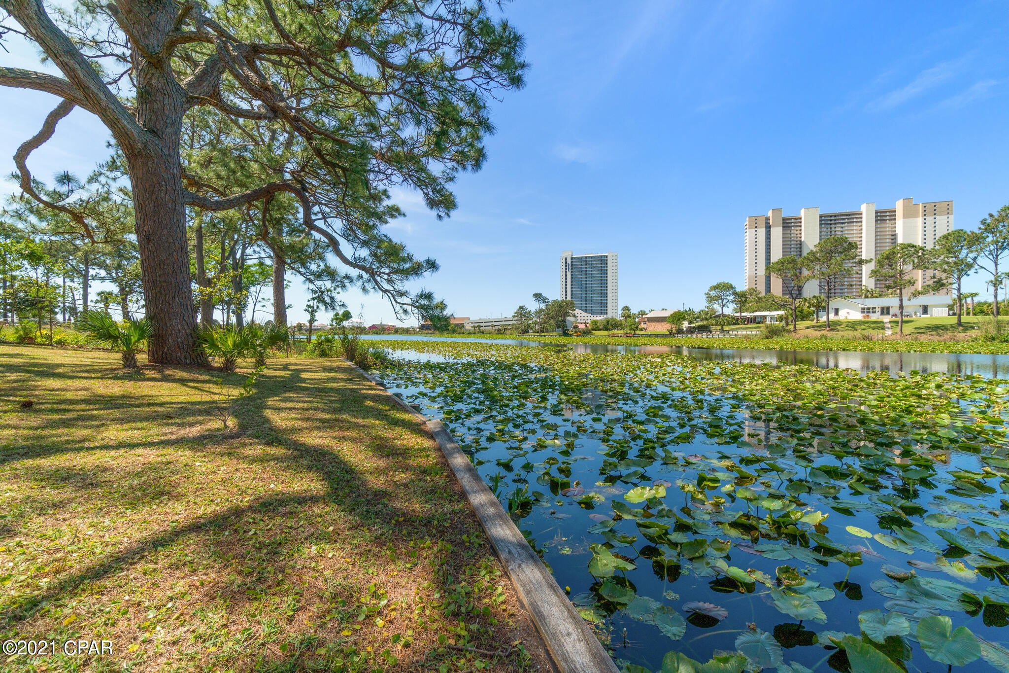 Crown Pt Sec Lakeside By Gulf - Residential