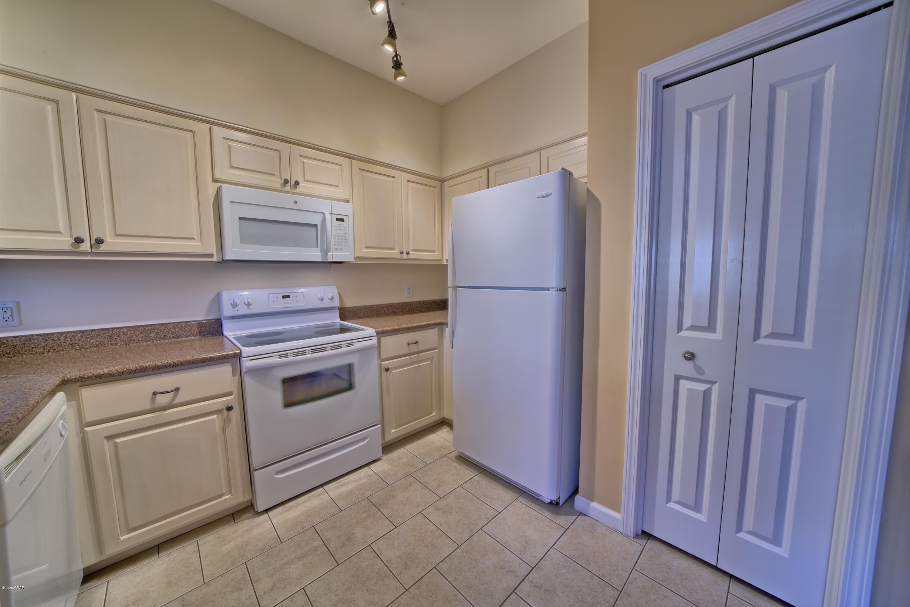 Annabella's Townhomes - Residential