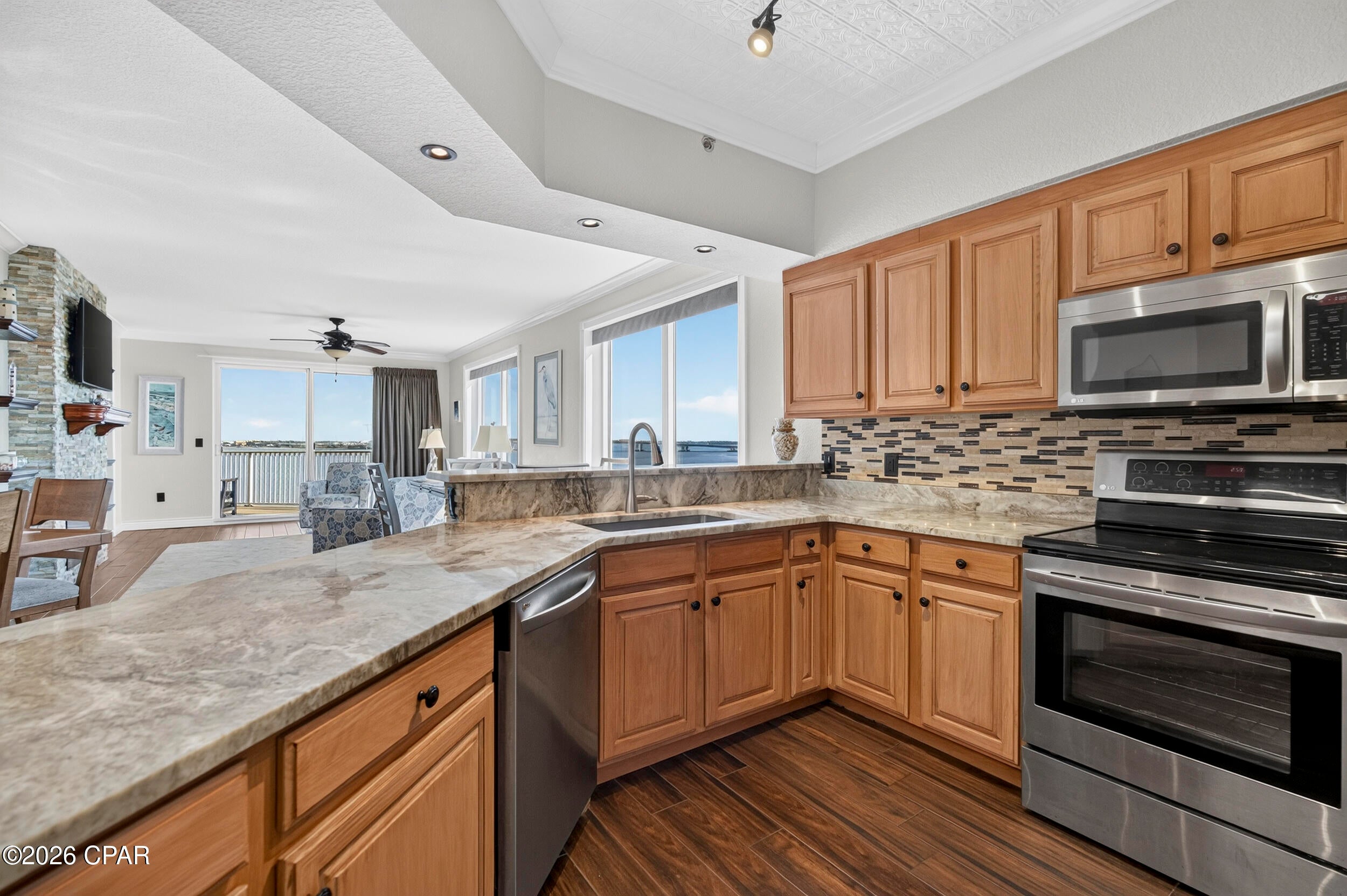 Hibiscus By The Bay - Residential