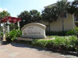 La Valencia Beach Resort - Land