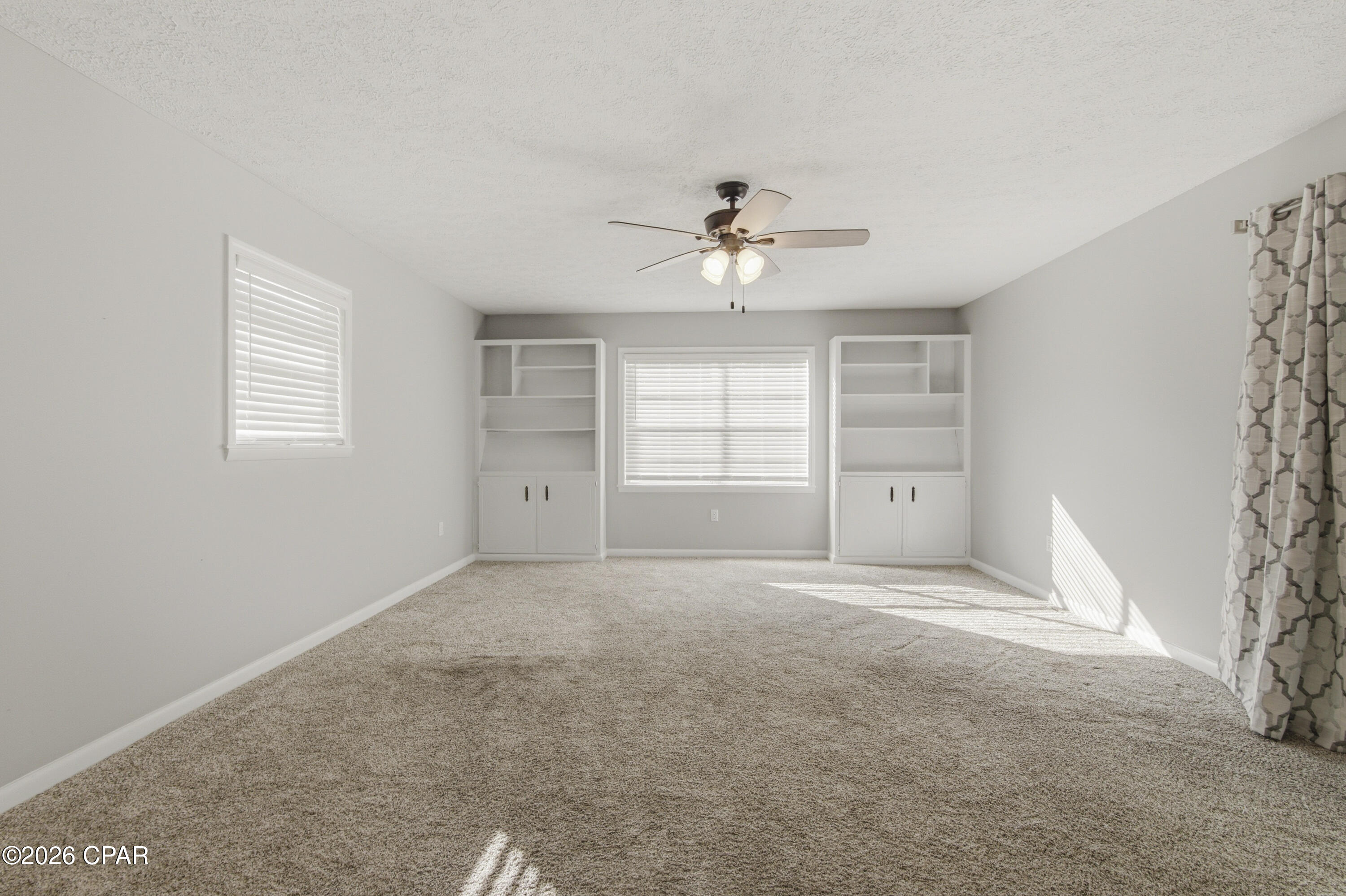 [No Recorded Subdiv] - Commercial Sale