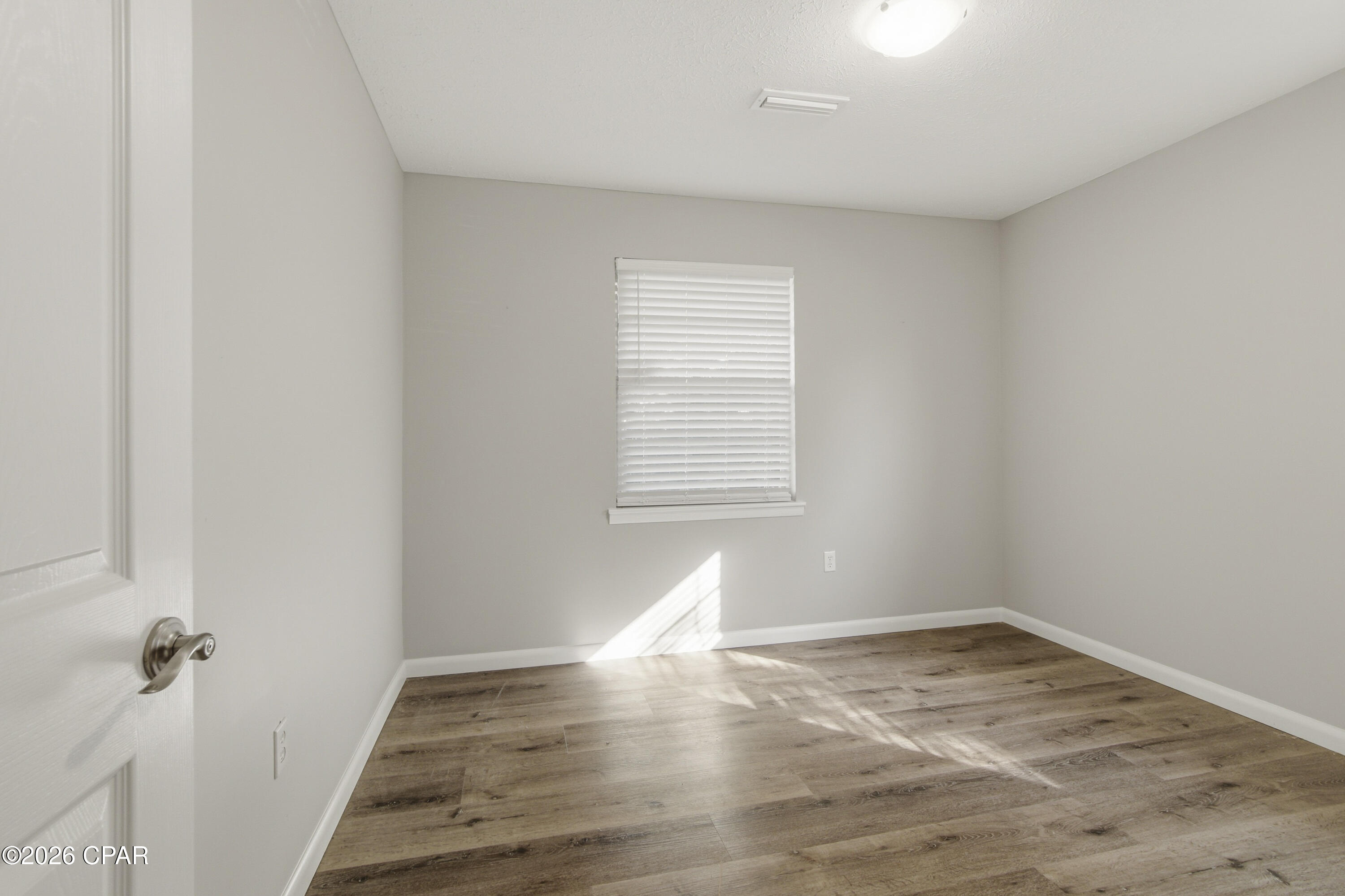 [No Recorded Subdiv] - Commercial Sale