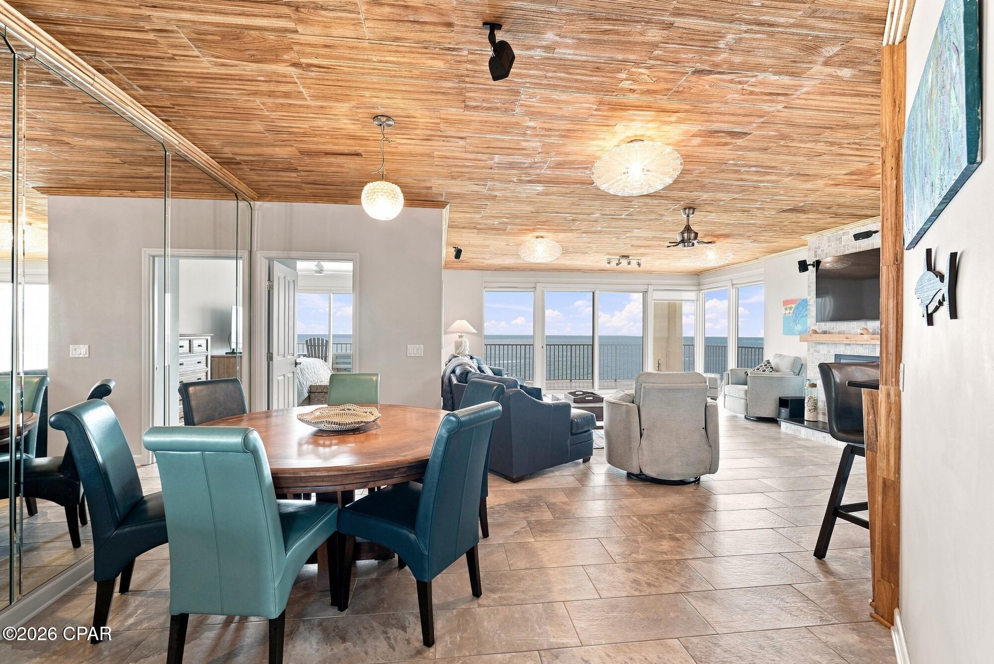 Grande Surf Club Condo - Residential