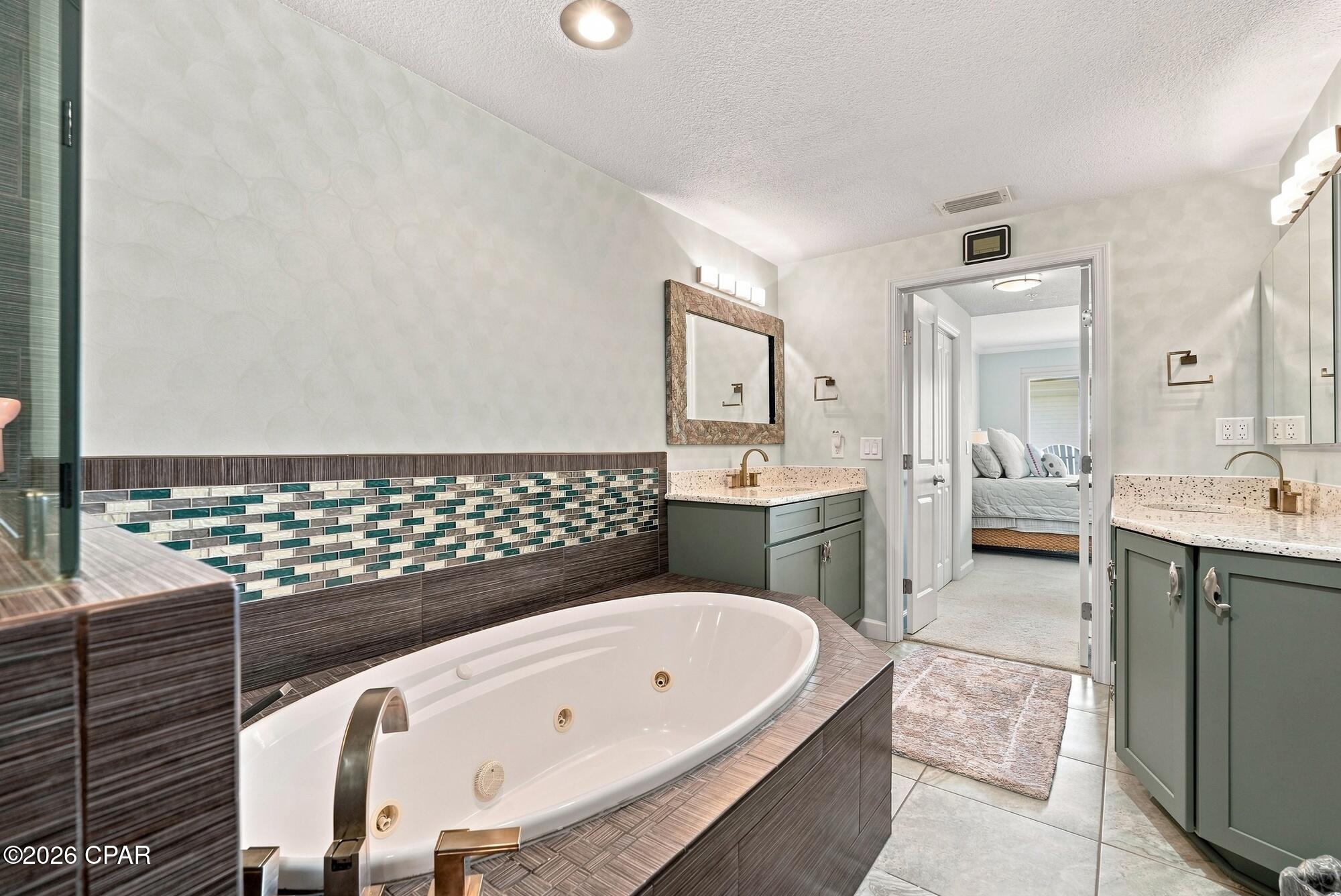 Grande Surf Club Condo - Residential