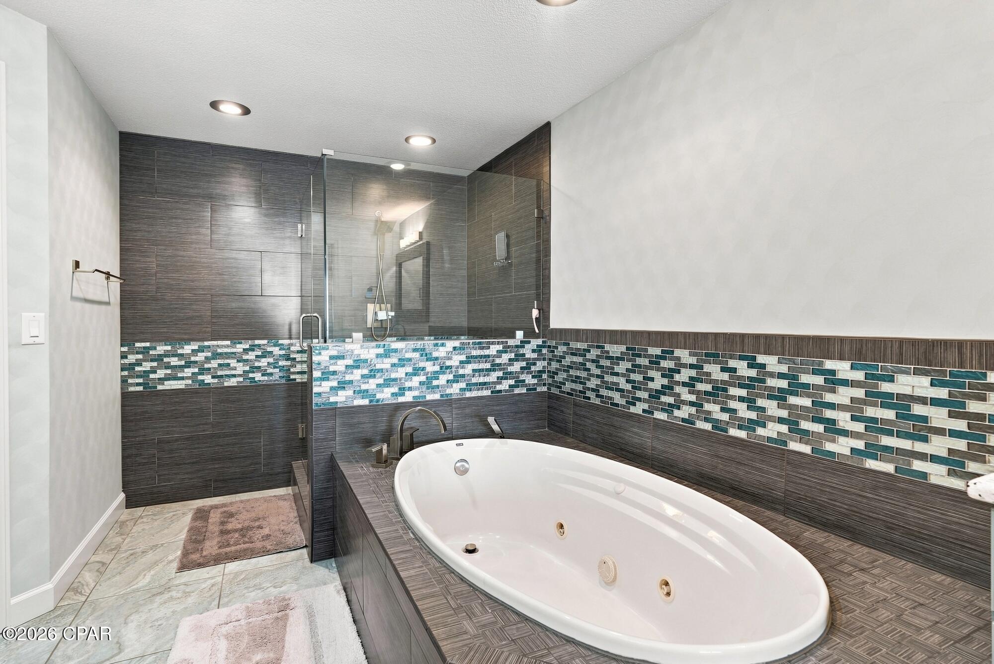 Grande Surf Club Condo - Residential