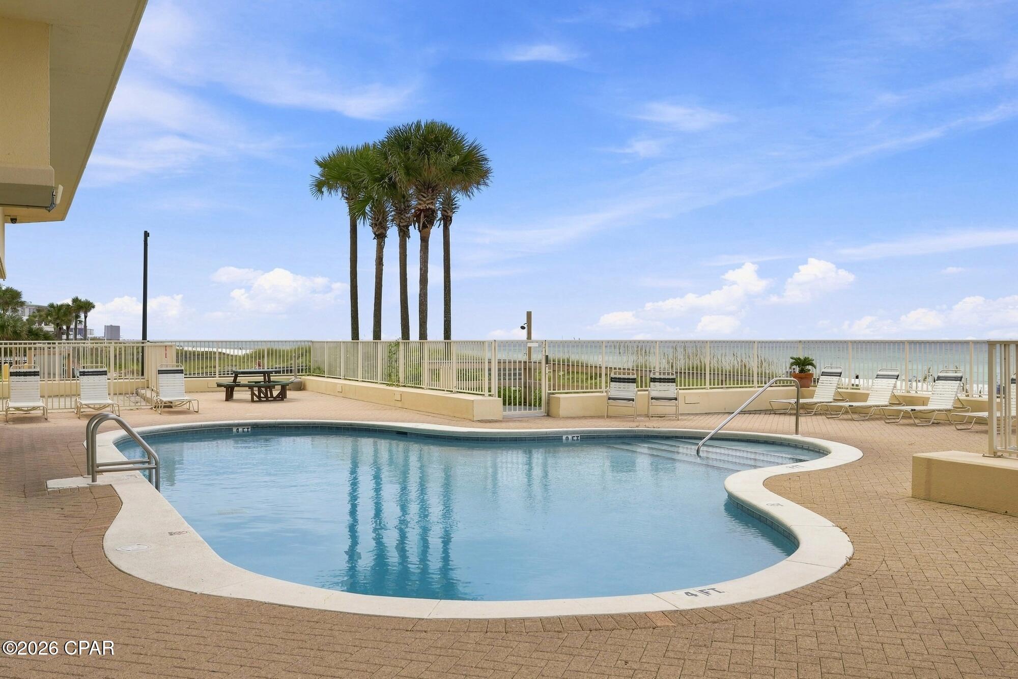Grande Surf Club Condo - Residential